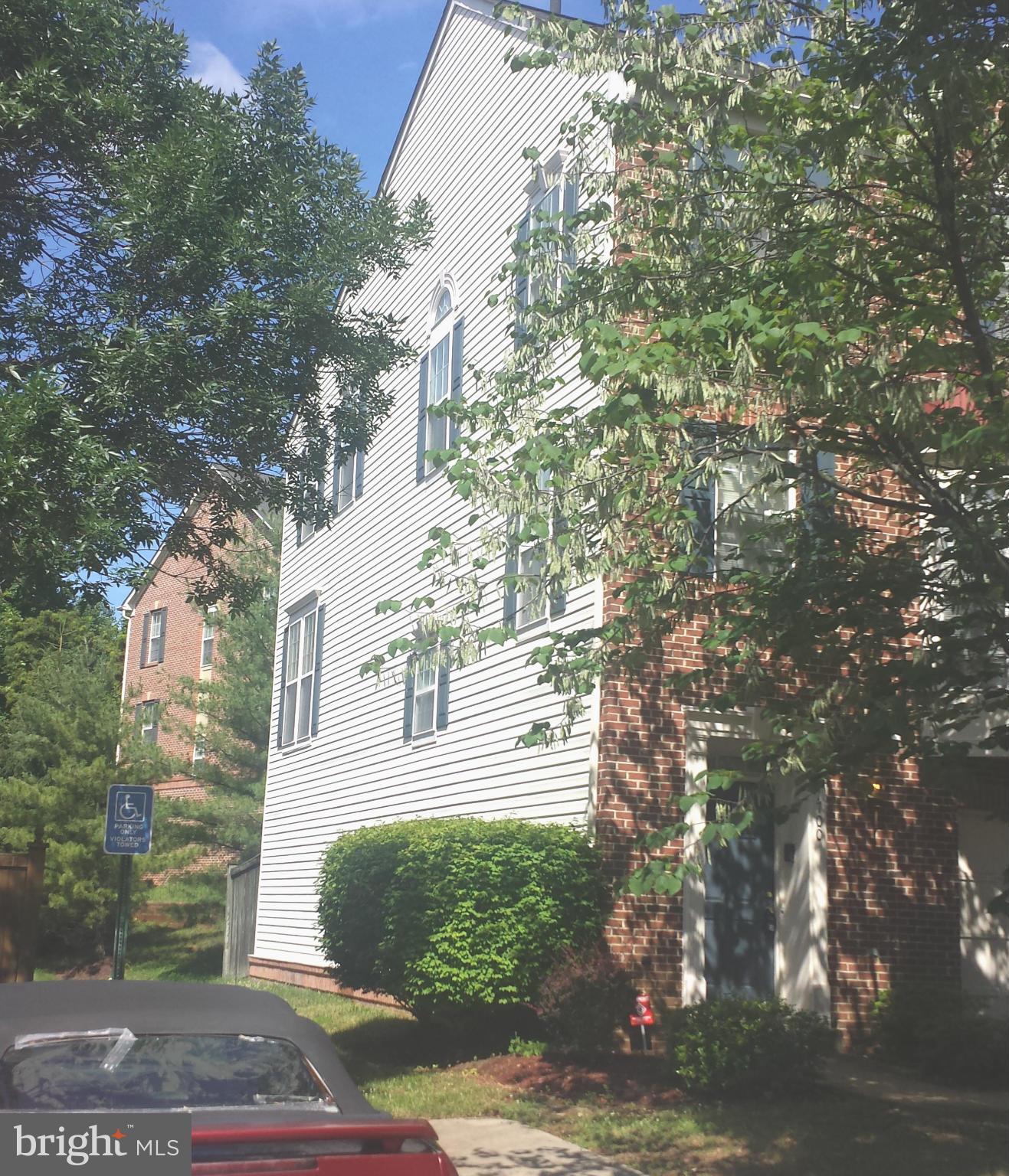 WOODVIEW VILLAGE WEST - Residential