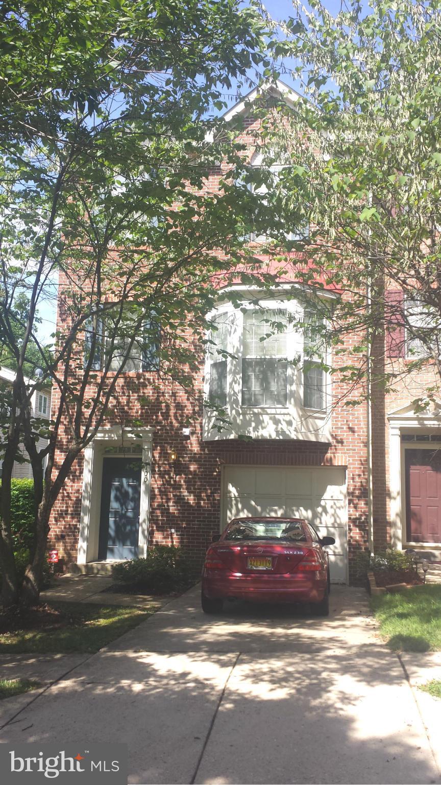 WOODVIEW VILLAGE WEST - Residential