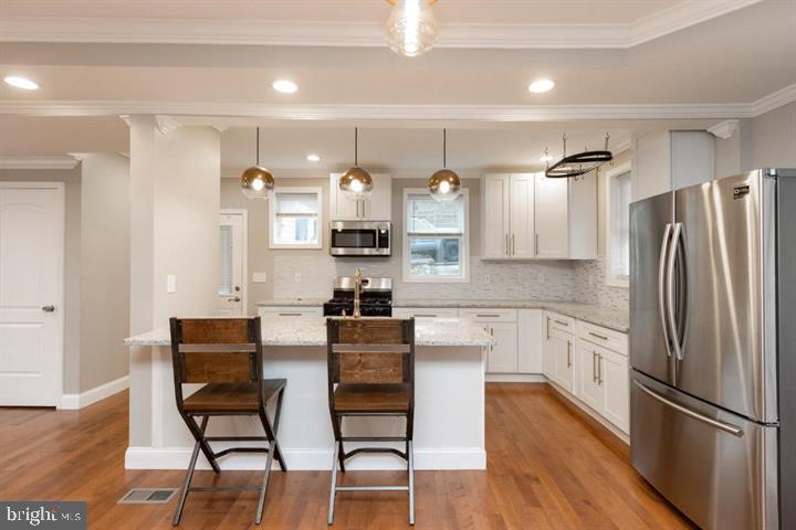 WINDSOR HILLS - Residential
