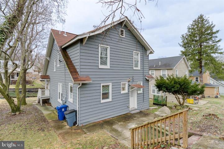 WINDSOR HILLS - Residential