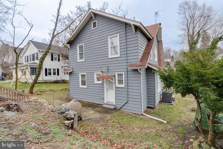WINDSOR HILLS - Residential
