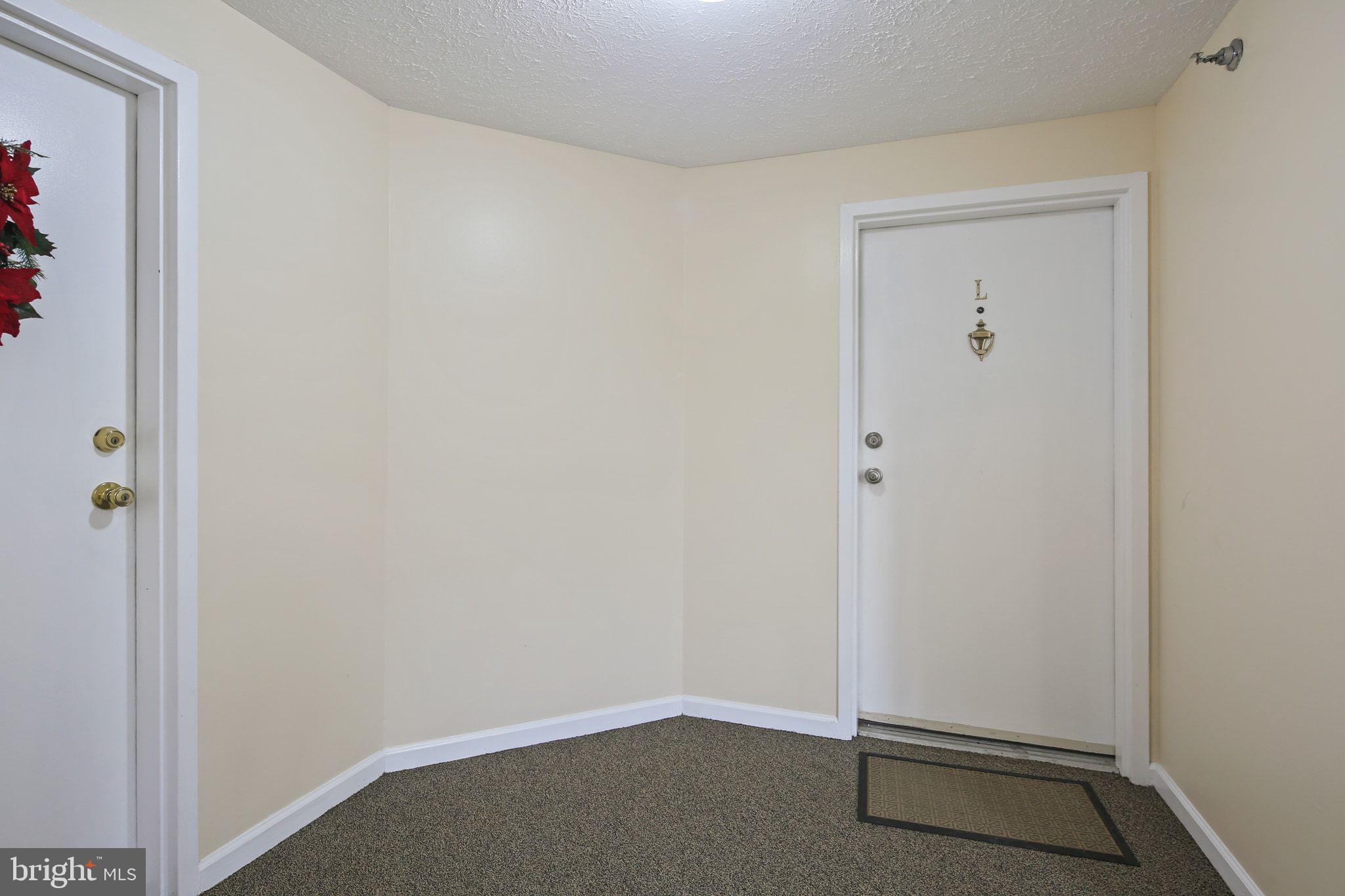 201 OAK LEAF CIRCLE 201-L