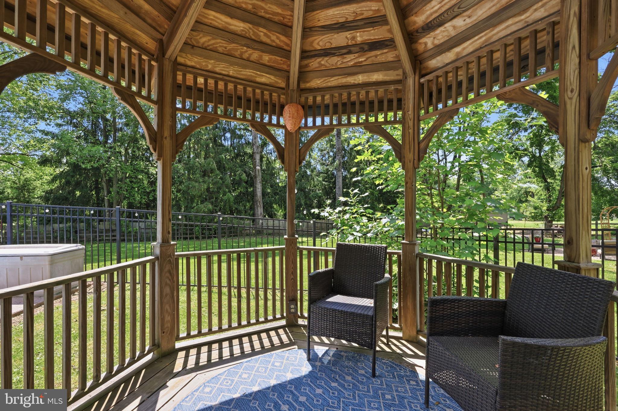 WOODFIELD - Residential