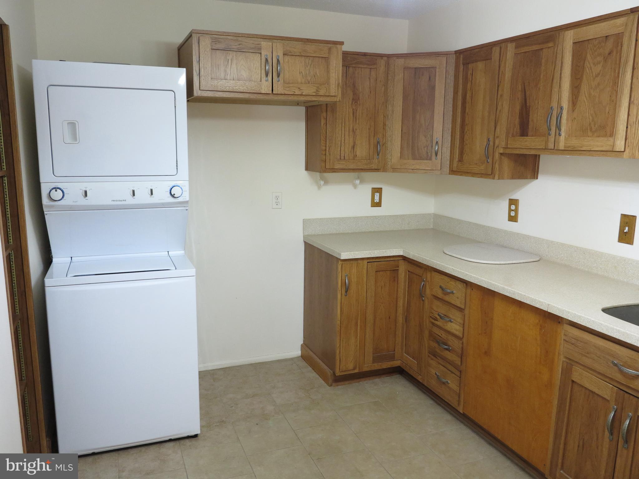 MONTEBELLO - Residential