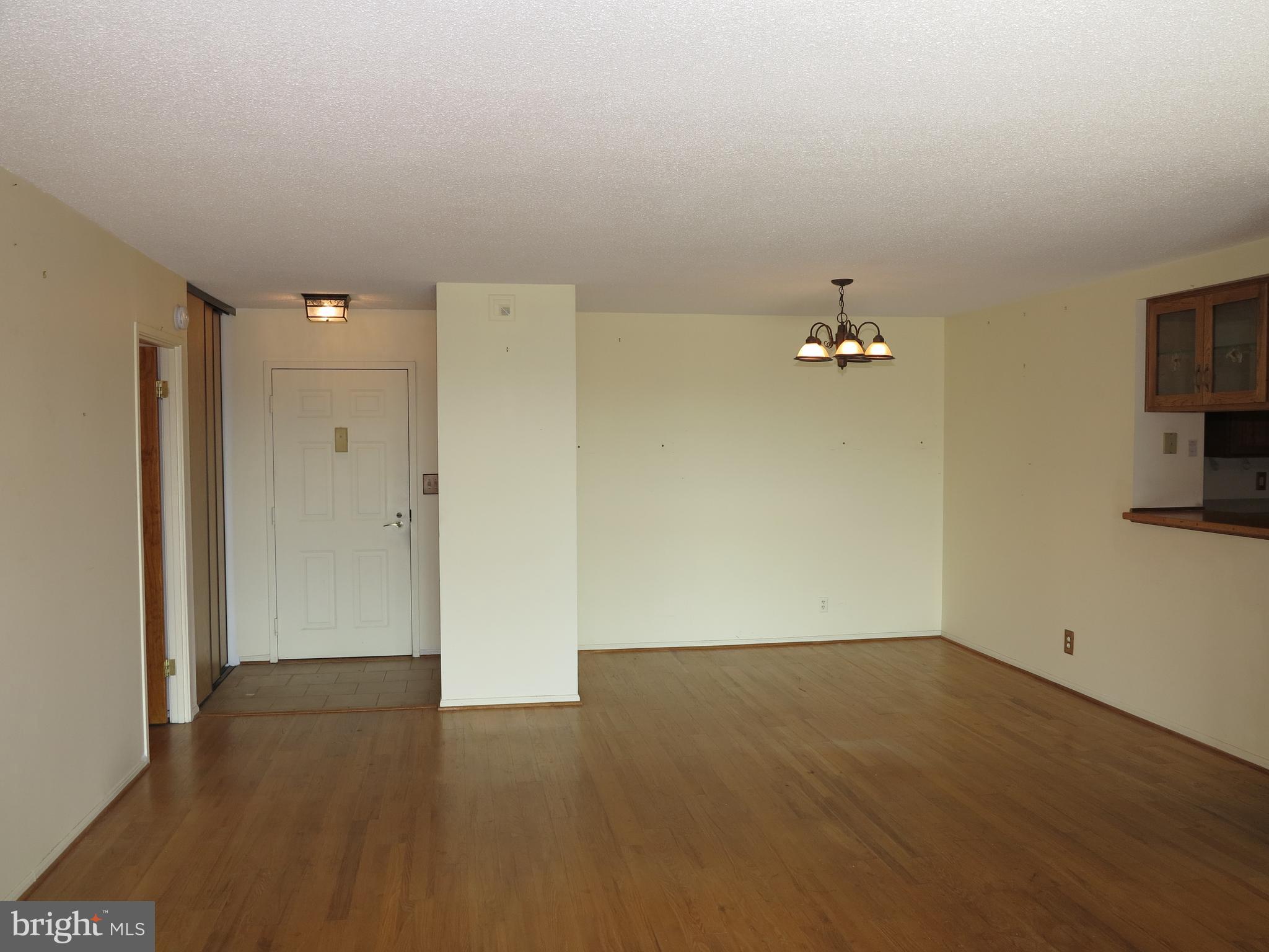 MONTEBELLO - Residential