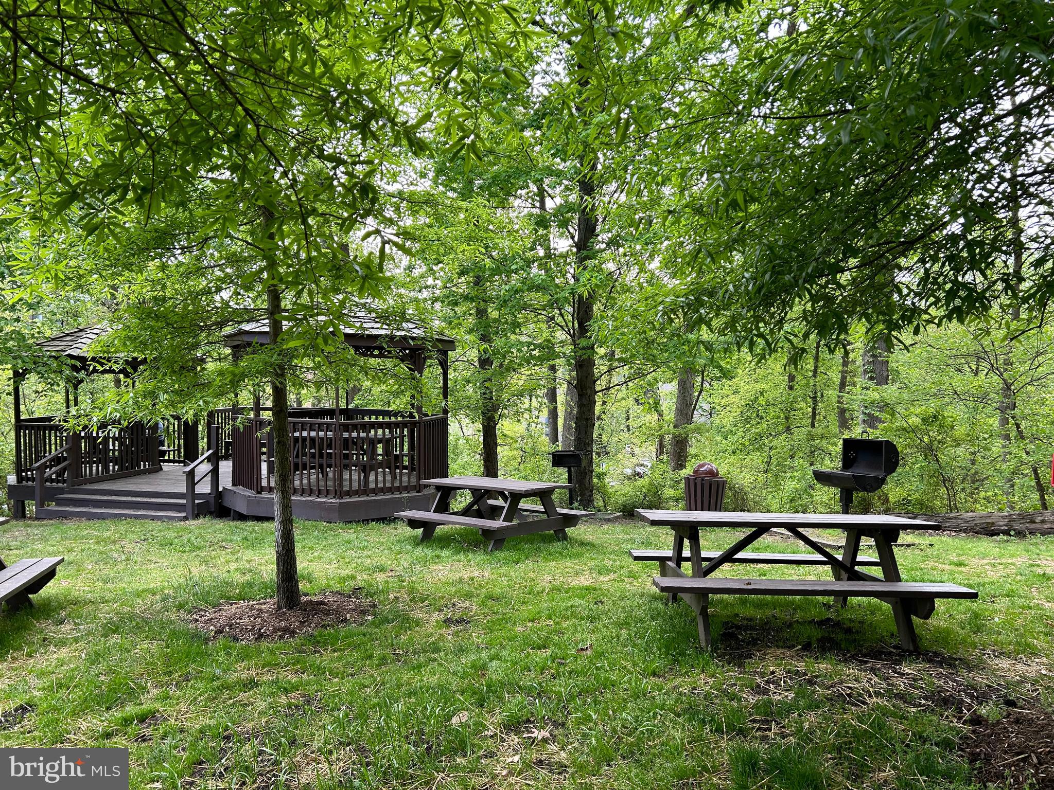 MONTEBELLO - Residential