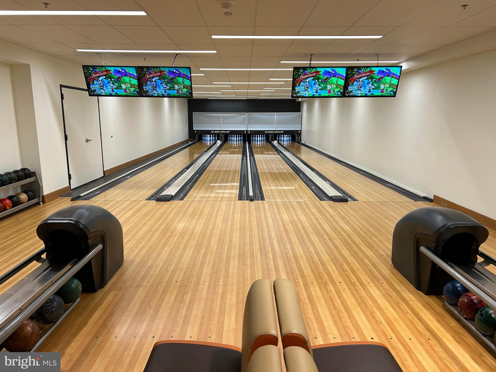 MONTEBELLO - Residential