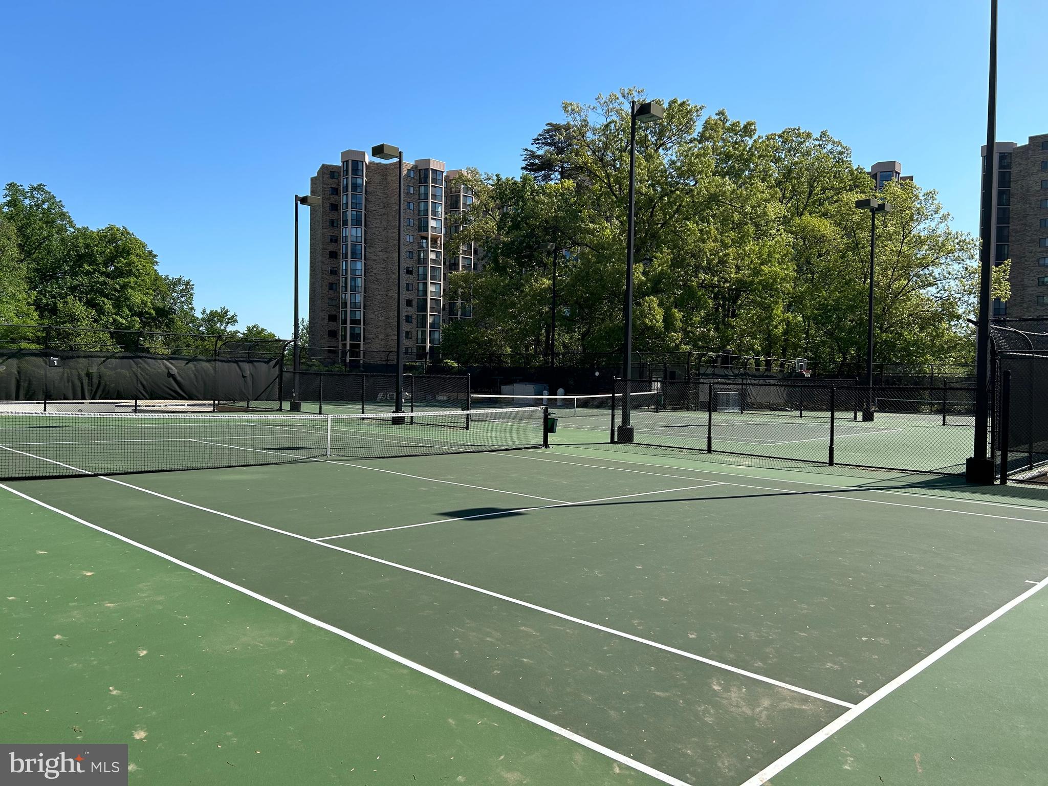 MONTEBELLO - Residential