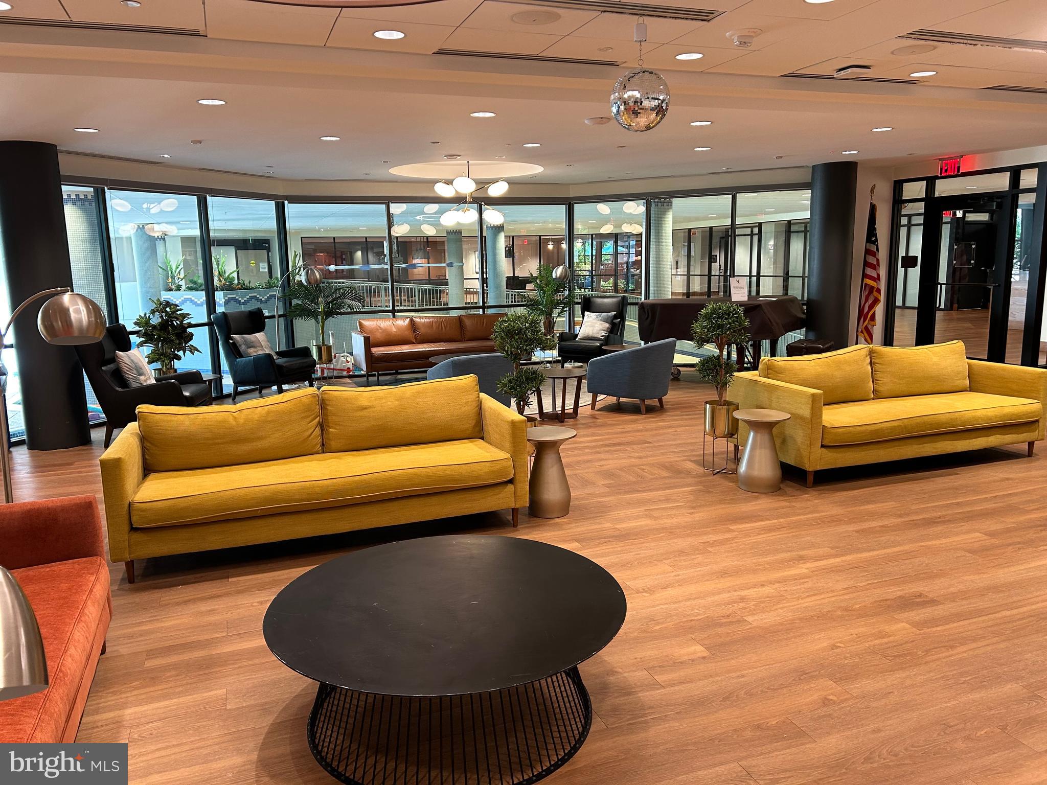 MONTEBELLO - Residential