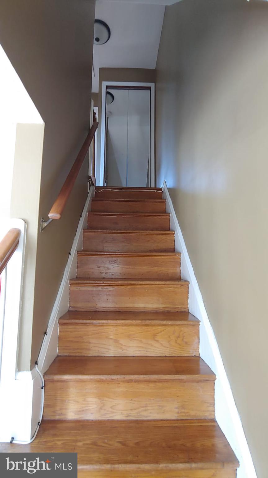 GREEKTOWN - Residential Lease