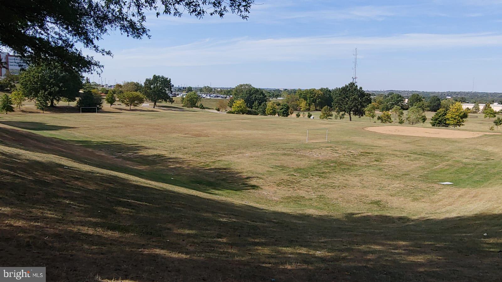 GREEKTOWN - Residential Lease