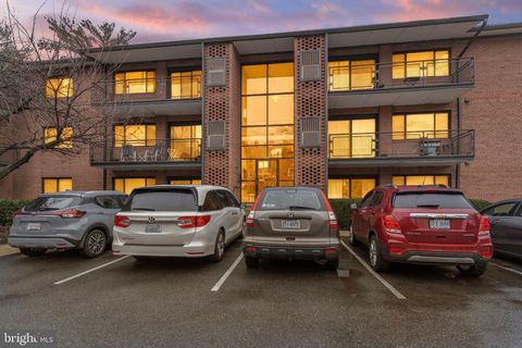 4371 CHERRY HILL ROAD 204 ARLINGTON VA 22207