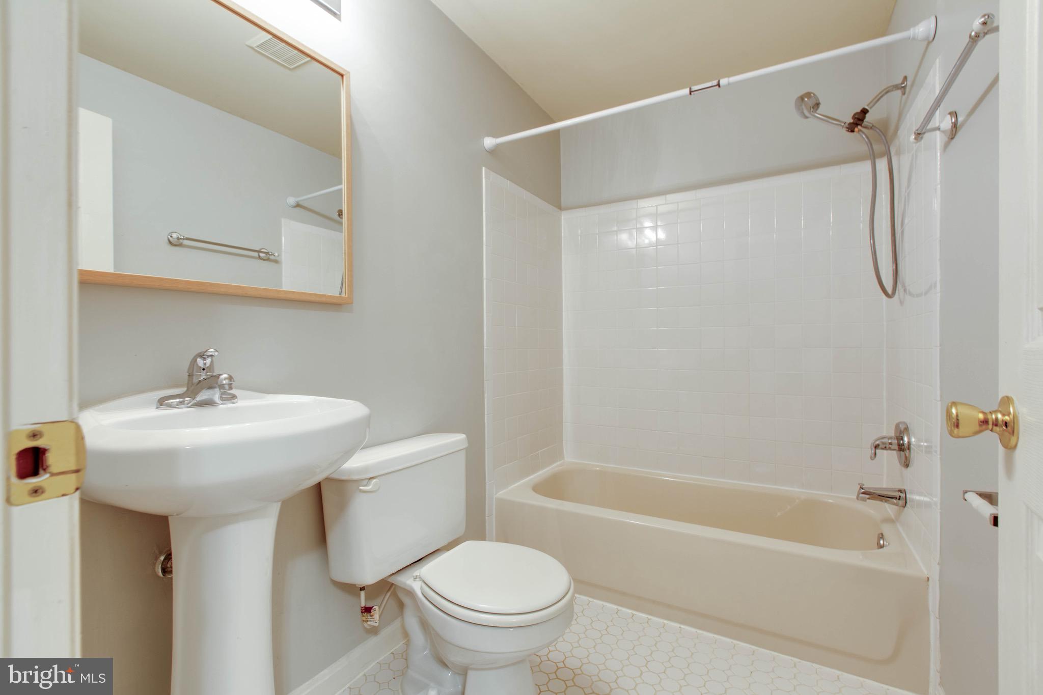 HOWARDS RIDGE - Residential Lease