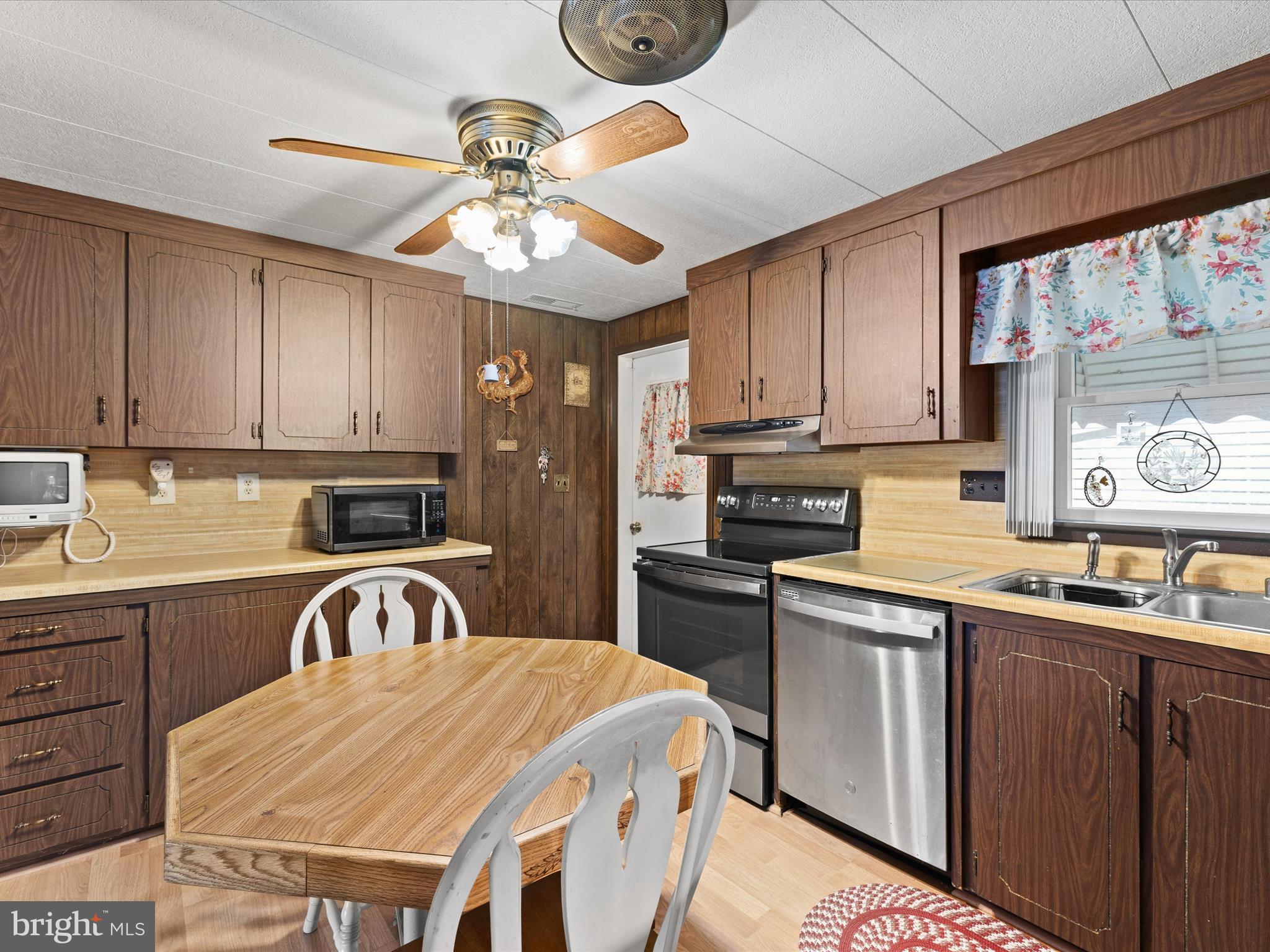 CAINE KEYS II - Residential