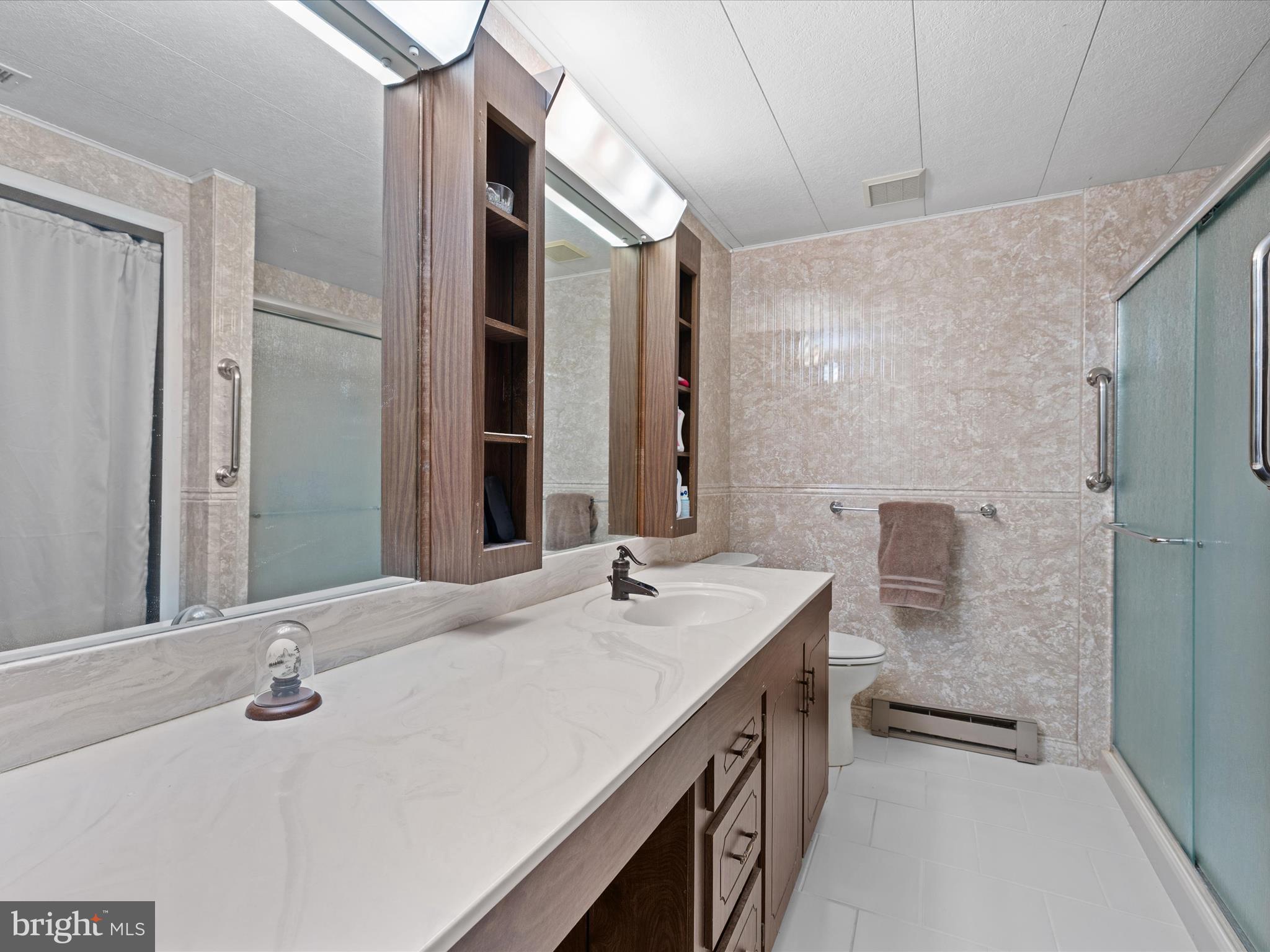 CAINE KEYS II - Residential