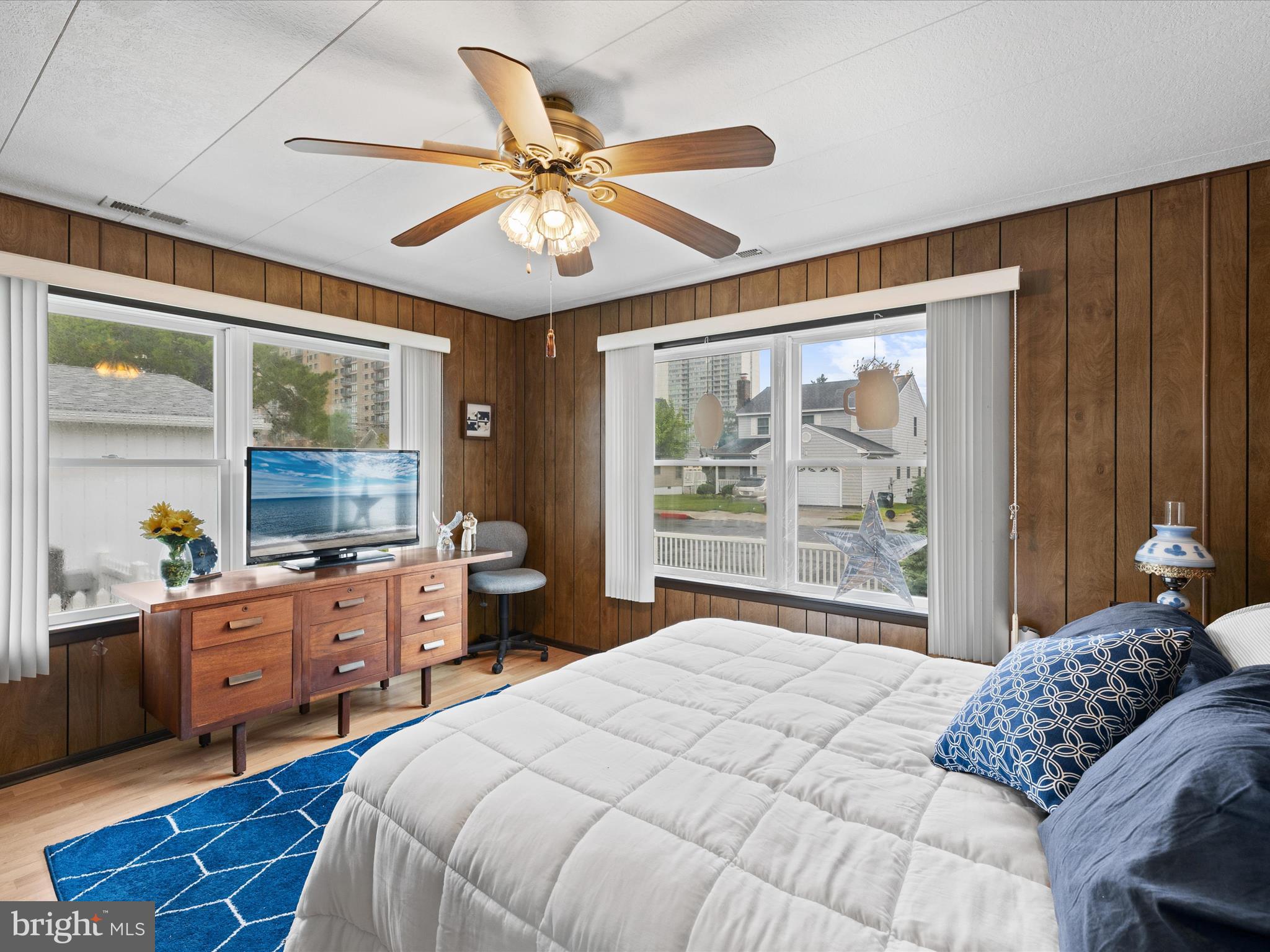 CAINE KEYS II - Residential