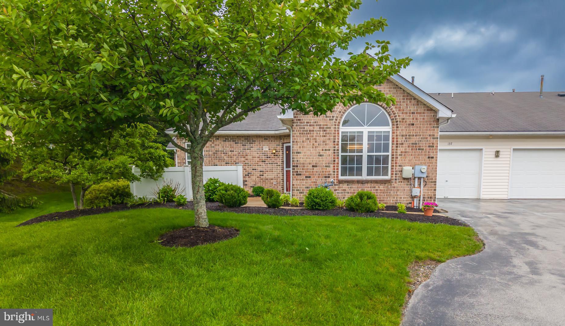 137 VILLAGE WAY 5C