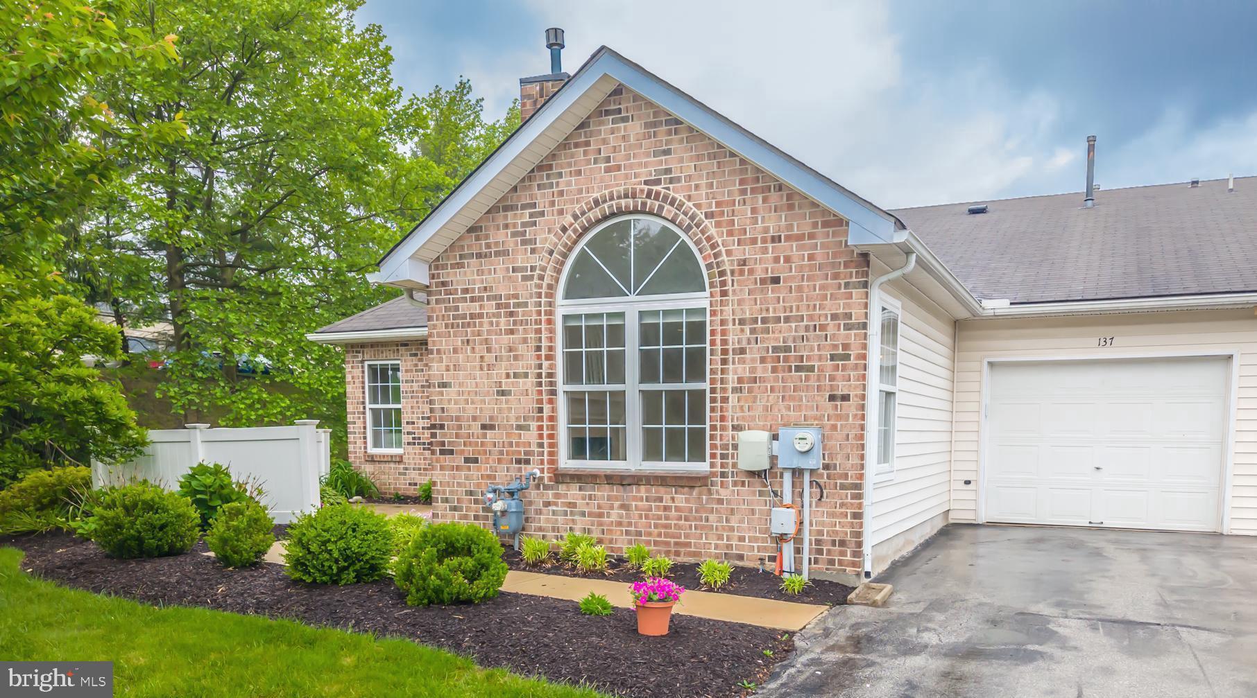 137 VILLAGE WAY 5C