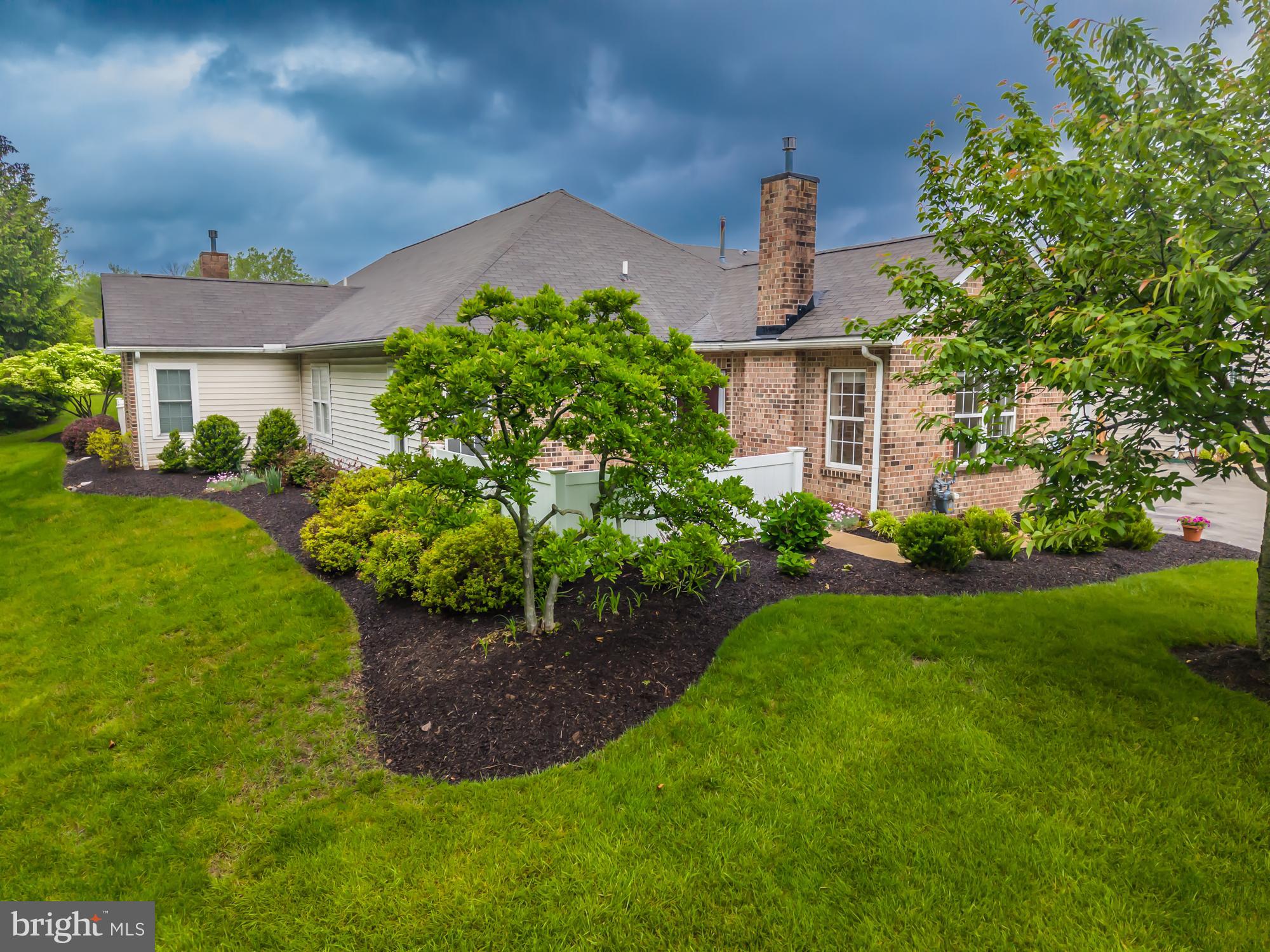 137 VILLAGE WAY 5C