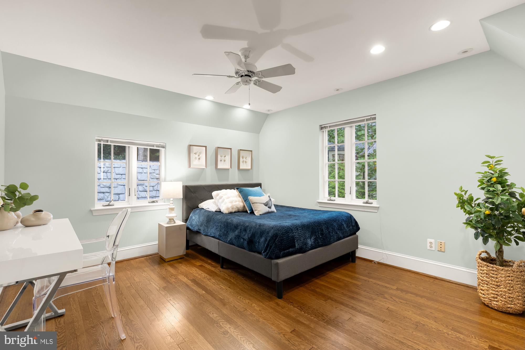 ROLLINGWOOD - Residential