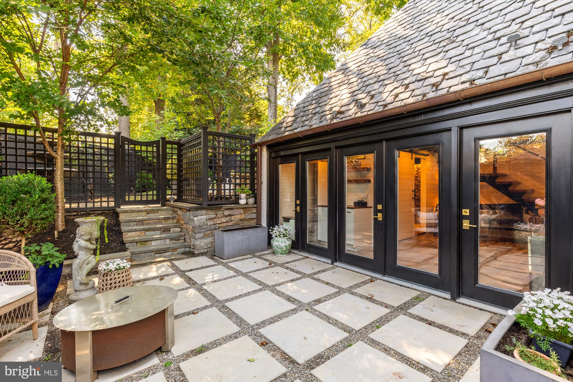 ROLLINGWOOD - Residential