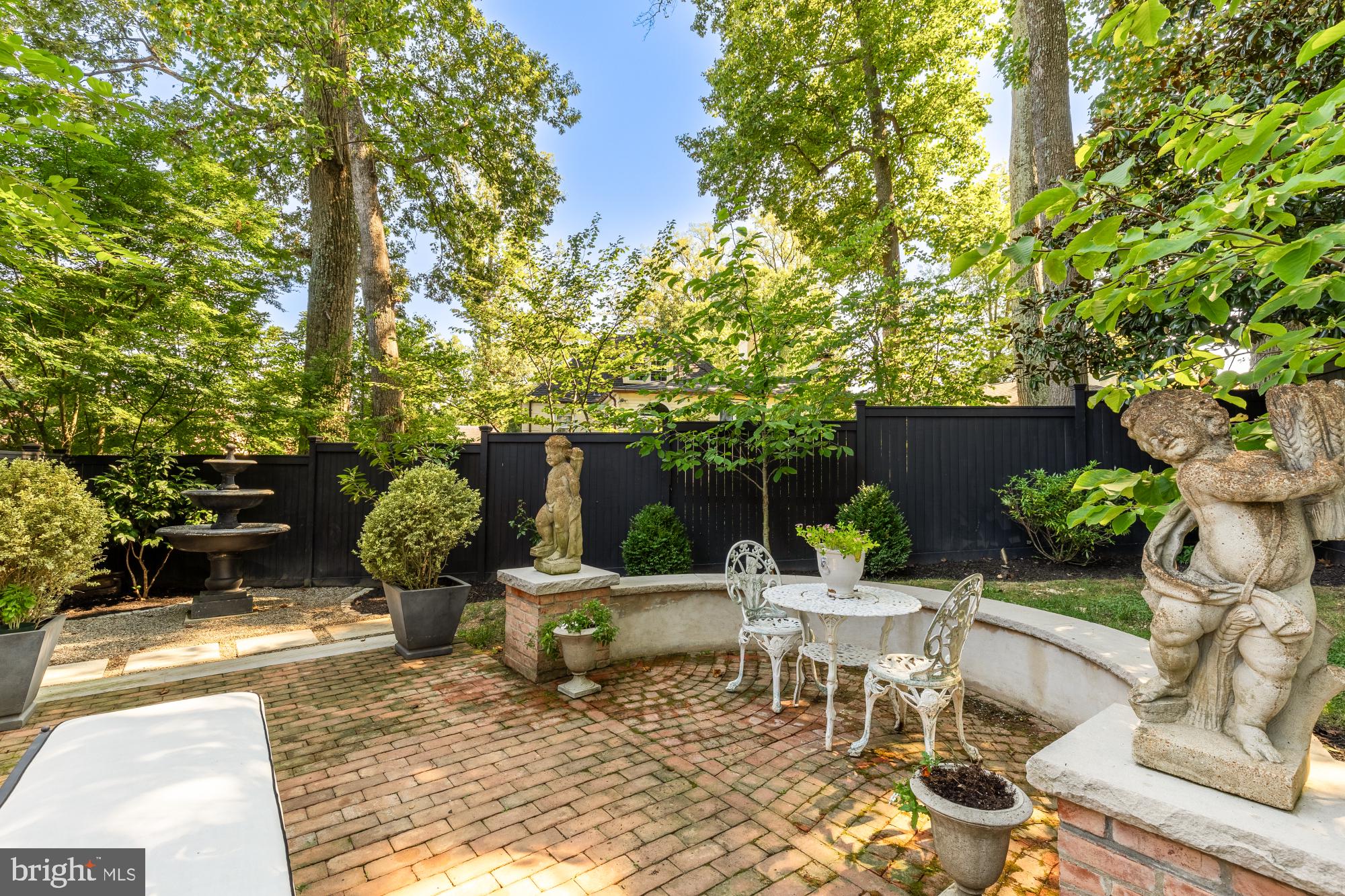 ROLLINGWOOD - Residential