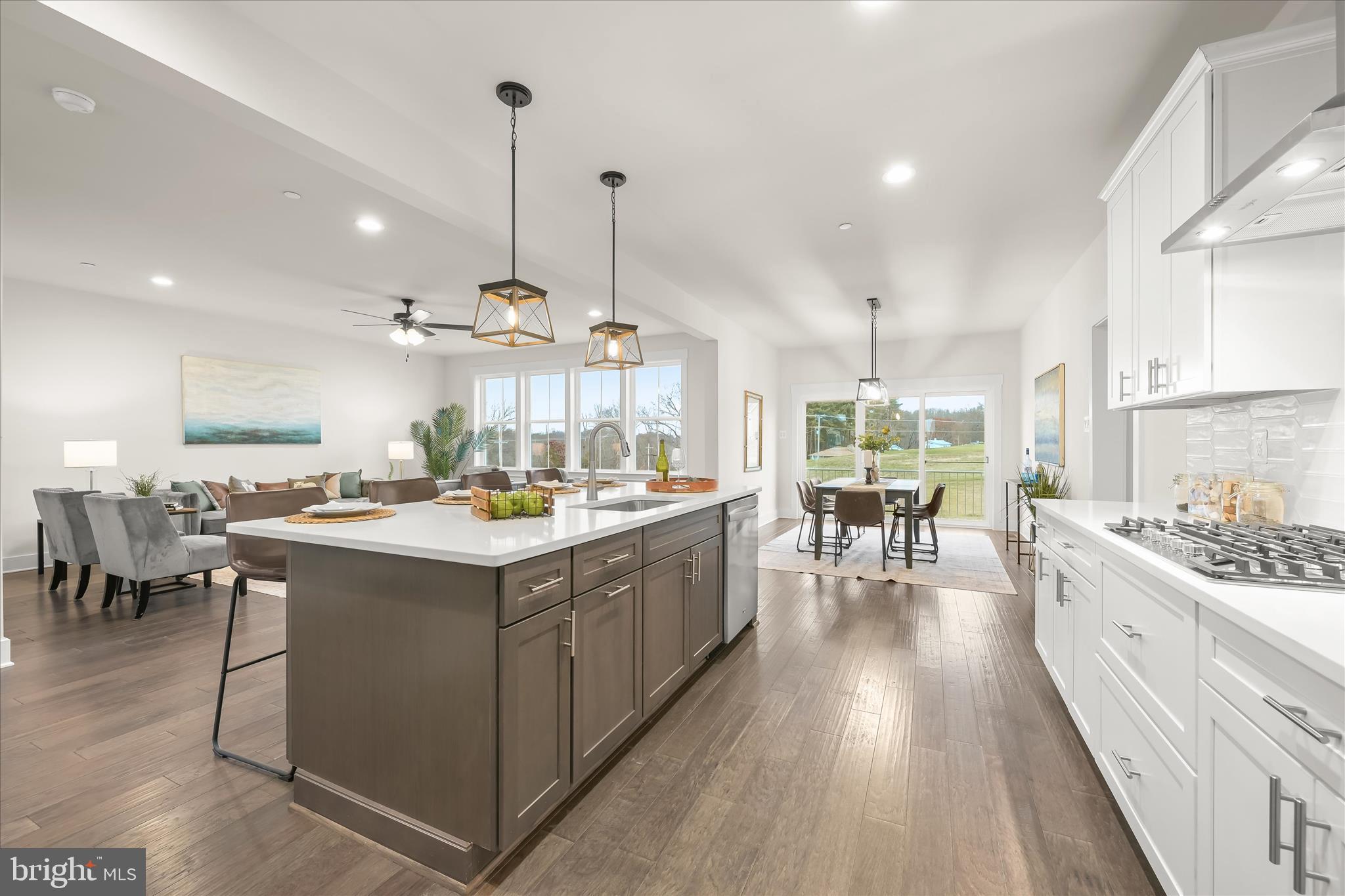 SHAMROCK ESTATES - Residential