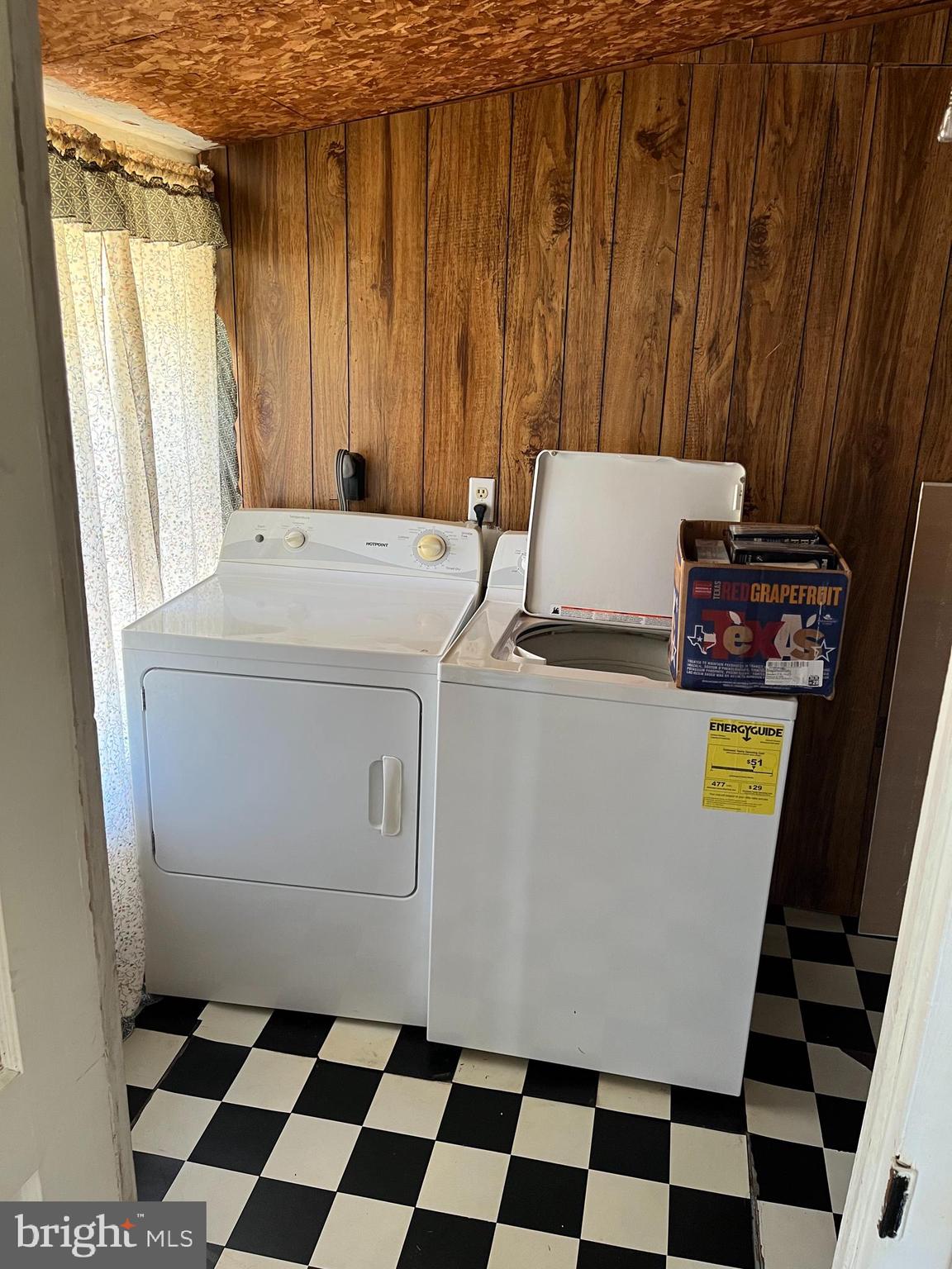 IN TOWN - Residential