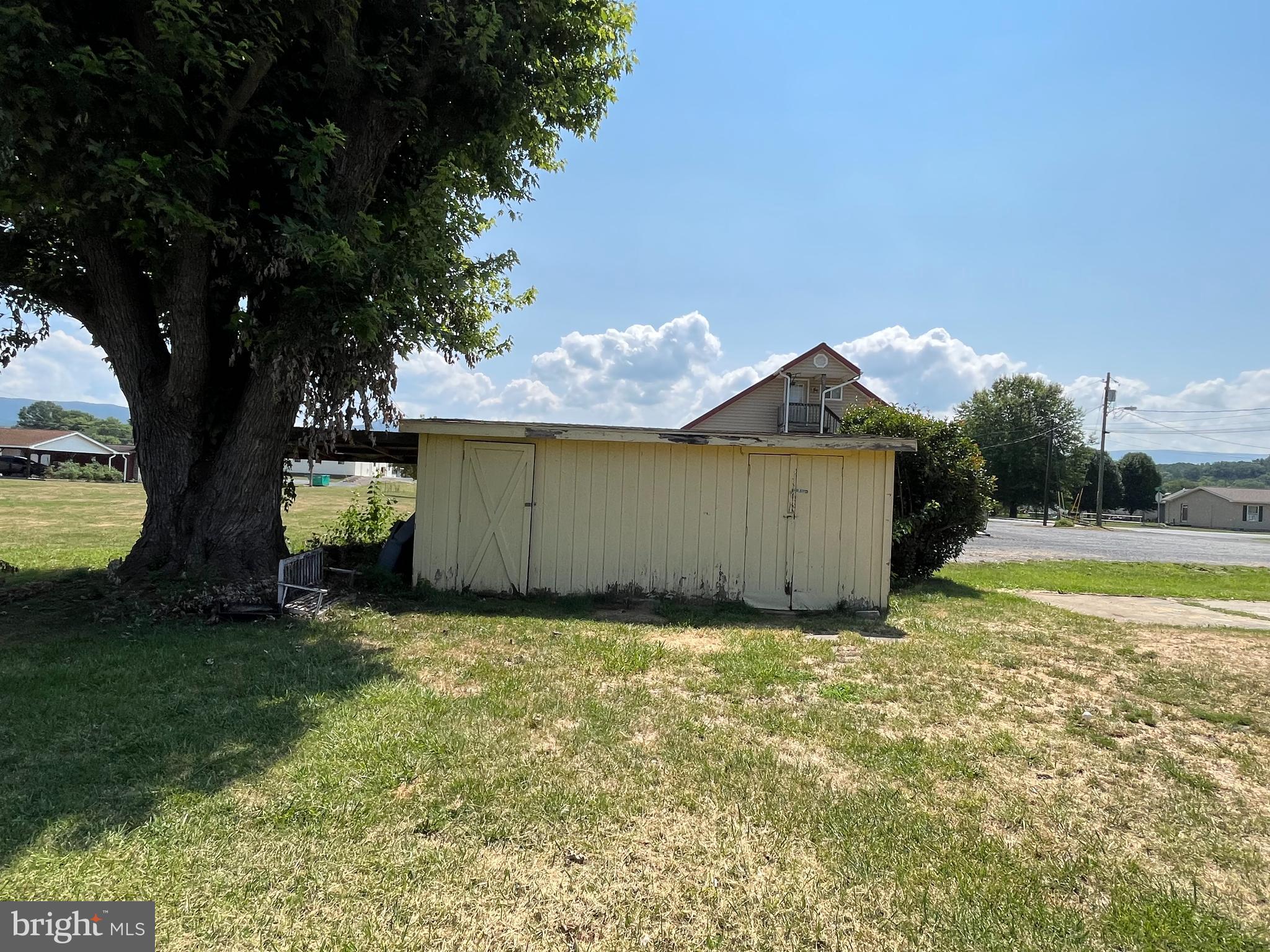 IN TOWN - Residential