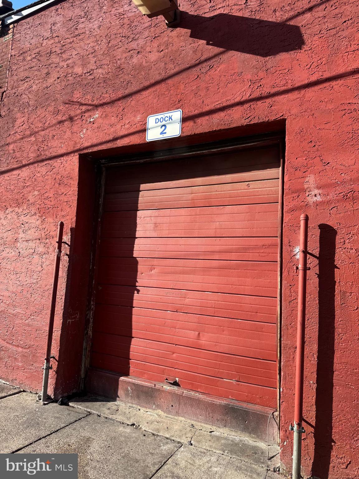 KENSINGTON - Commercial Sale