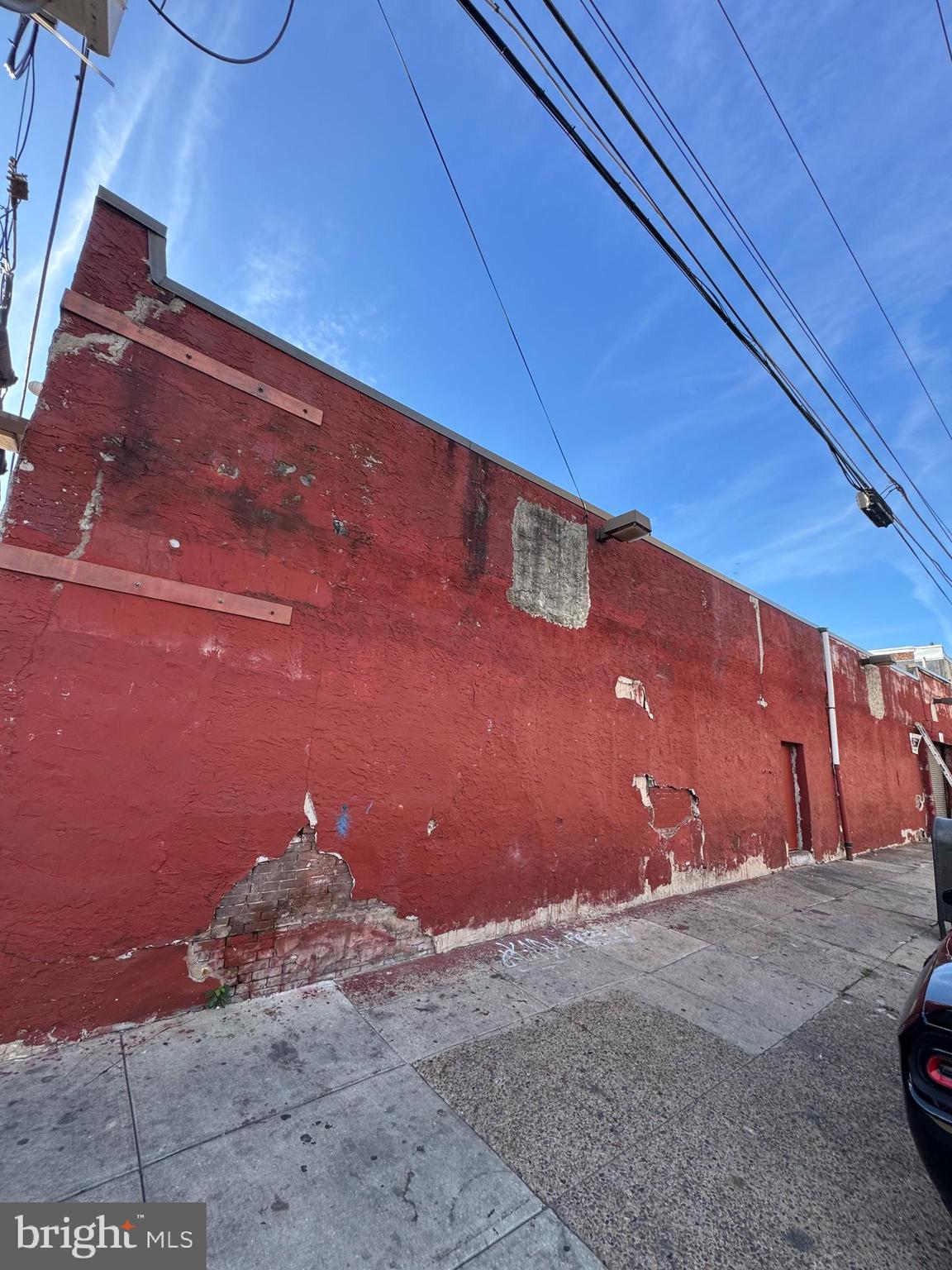 KENSINGTON - Commercial Sale