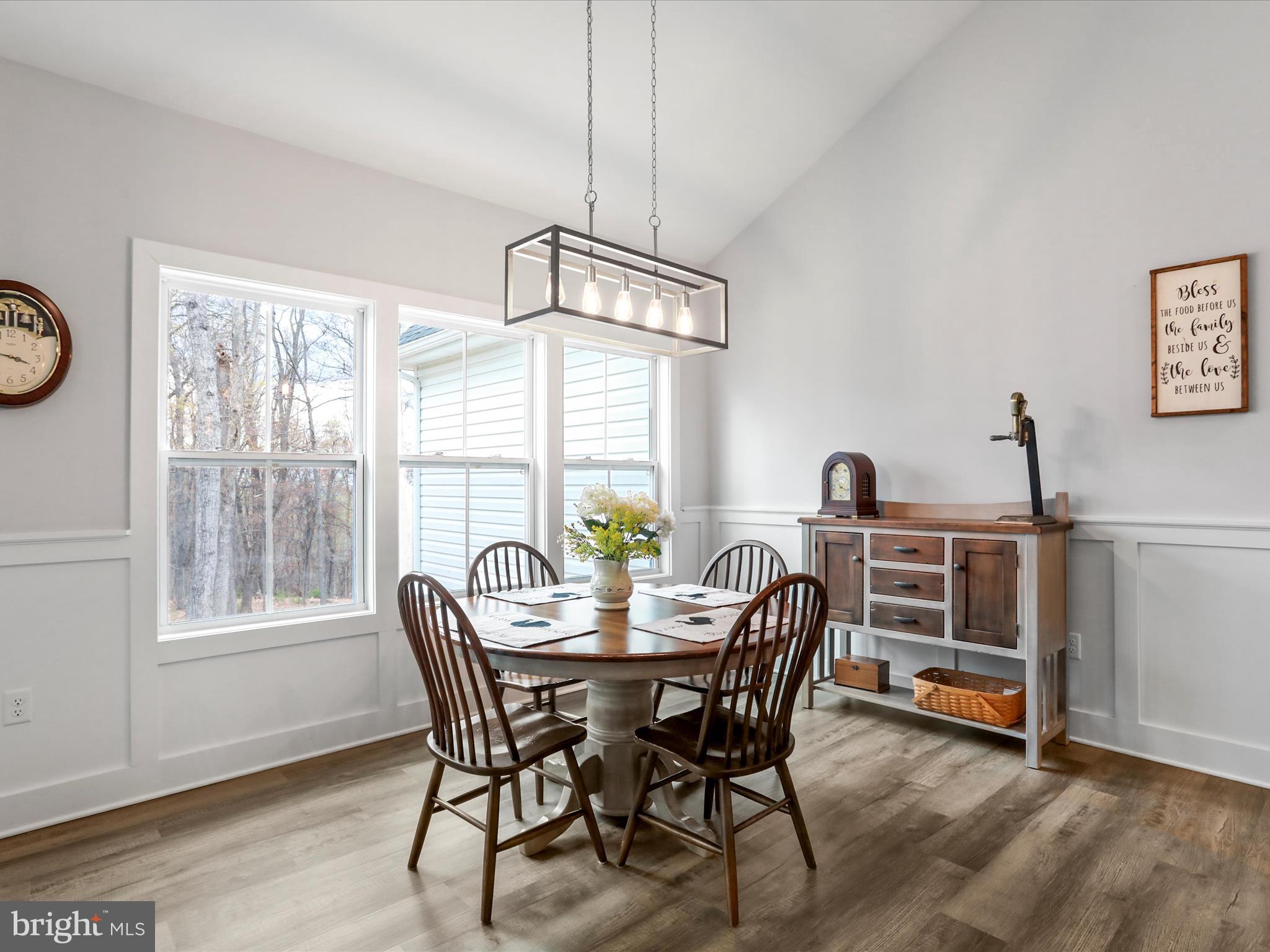 LAKE FOREST ESTATES - Residential