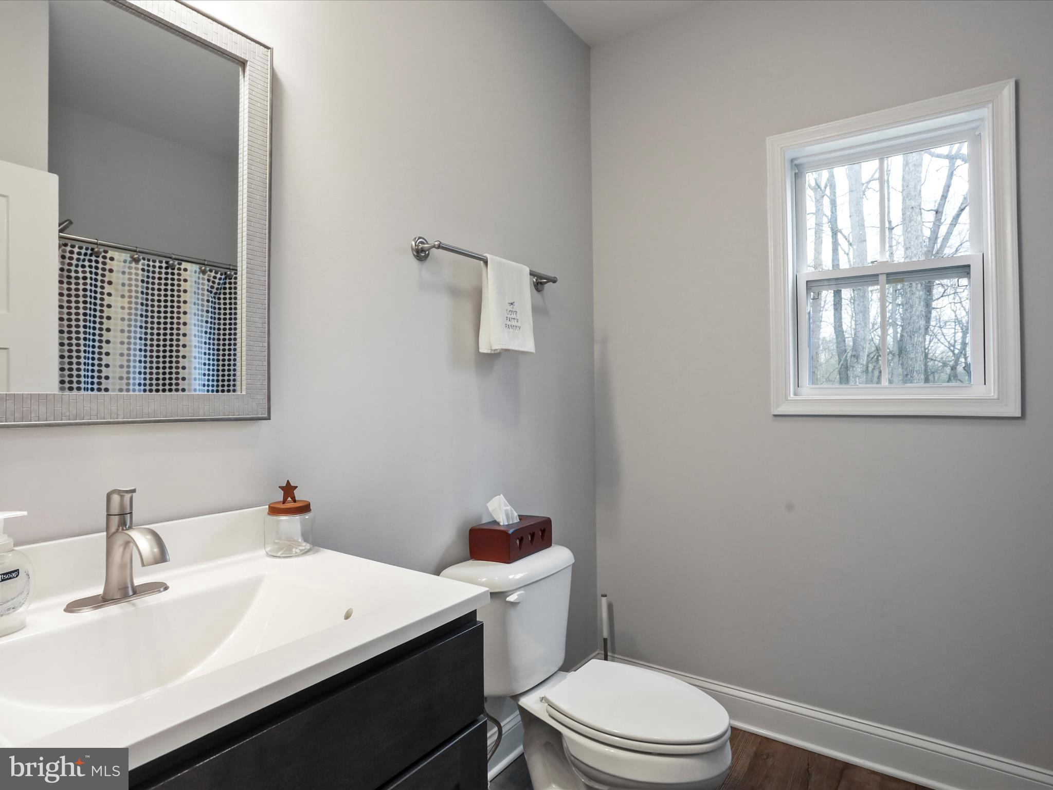 LAKE FOREST ESTATES - Residential