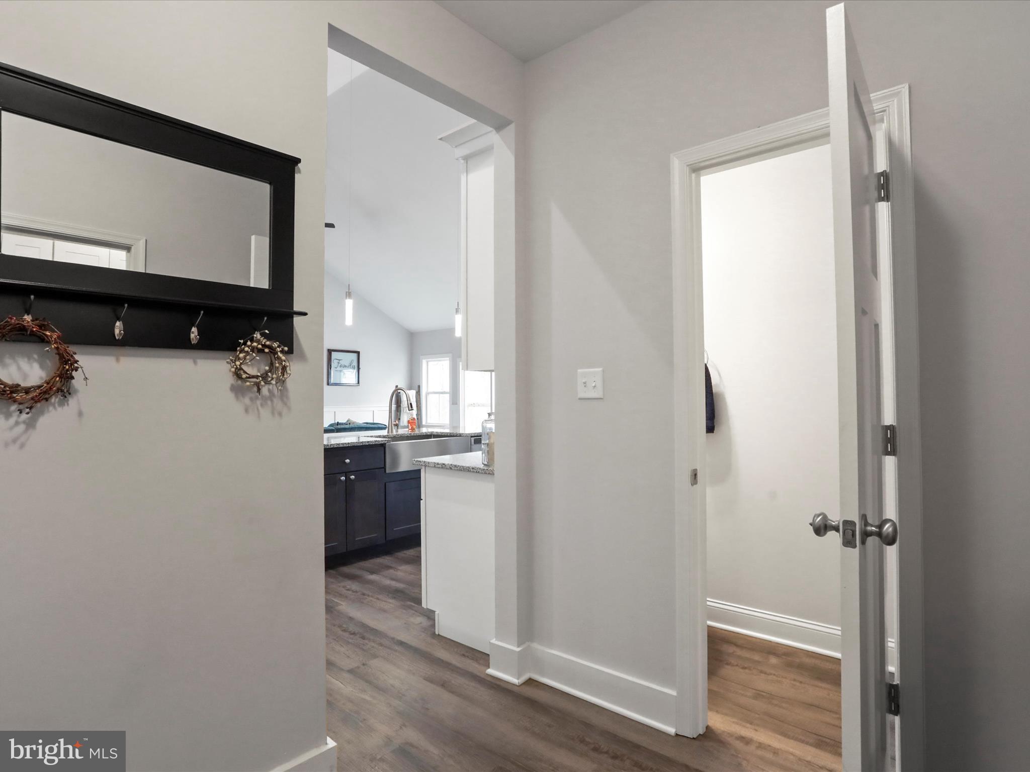 LAKE FOREST ESTATES - Residential