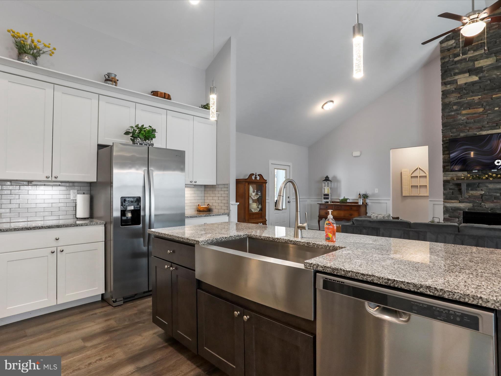 LAKE FOREST ESTATES - Residential