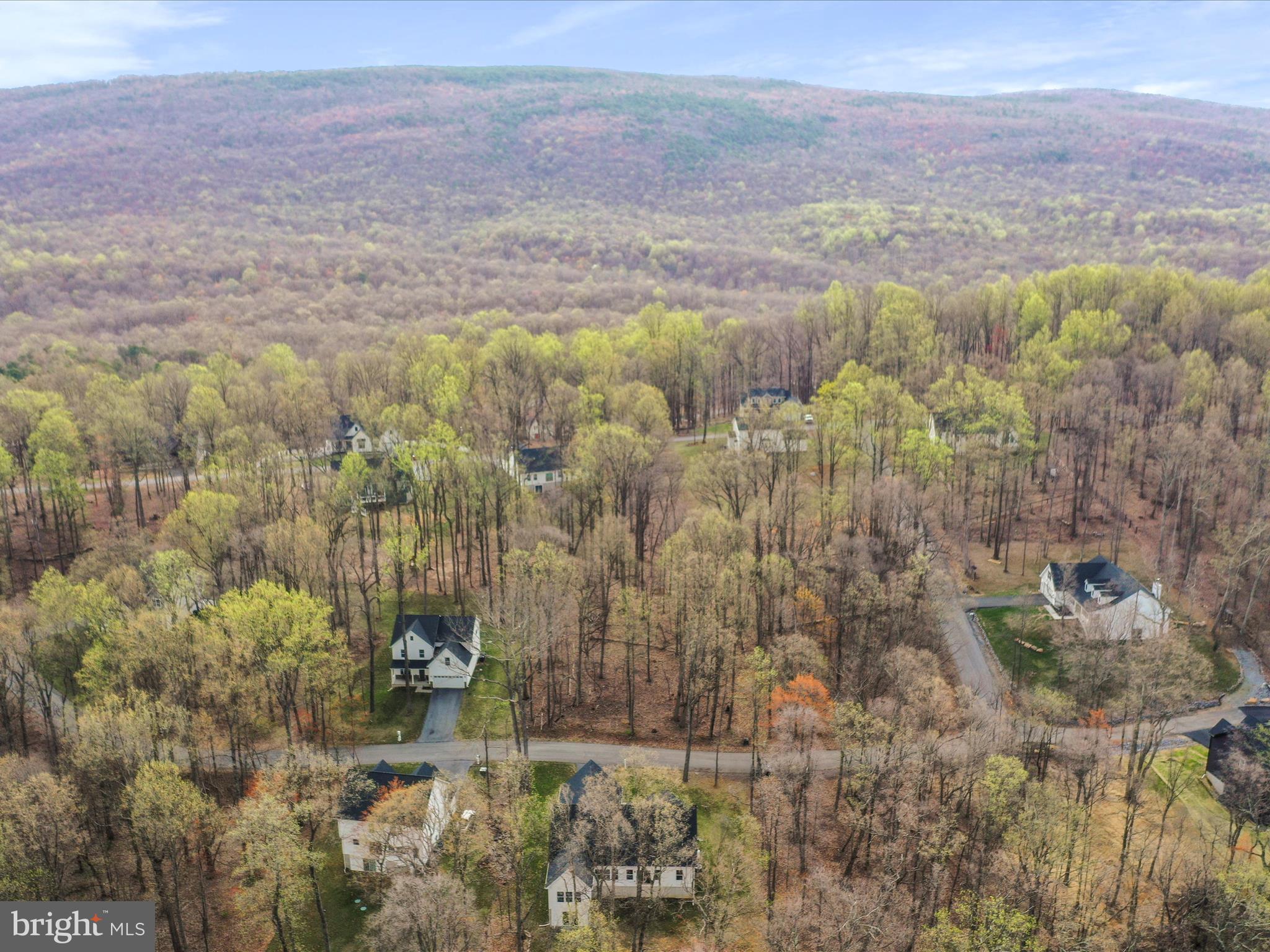 LAKE FOREST ESTATES - Residential