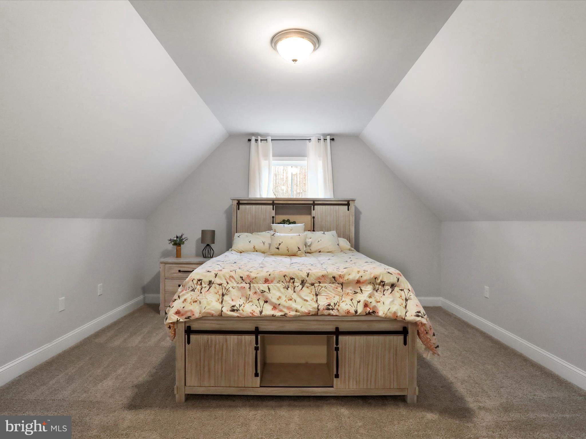 LAKE FOREST ESTATES - Residential