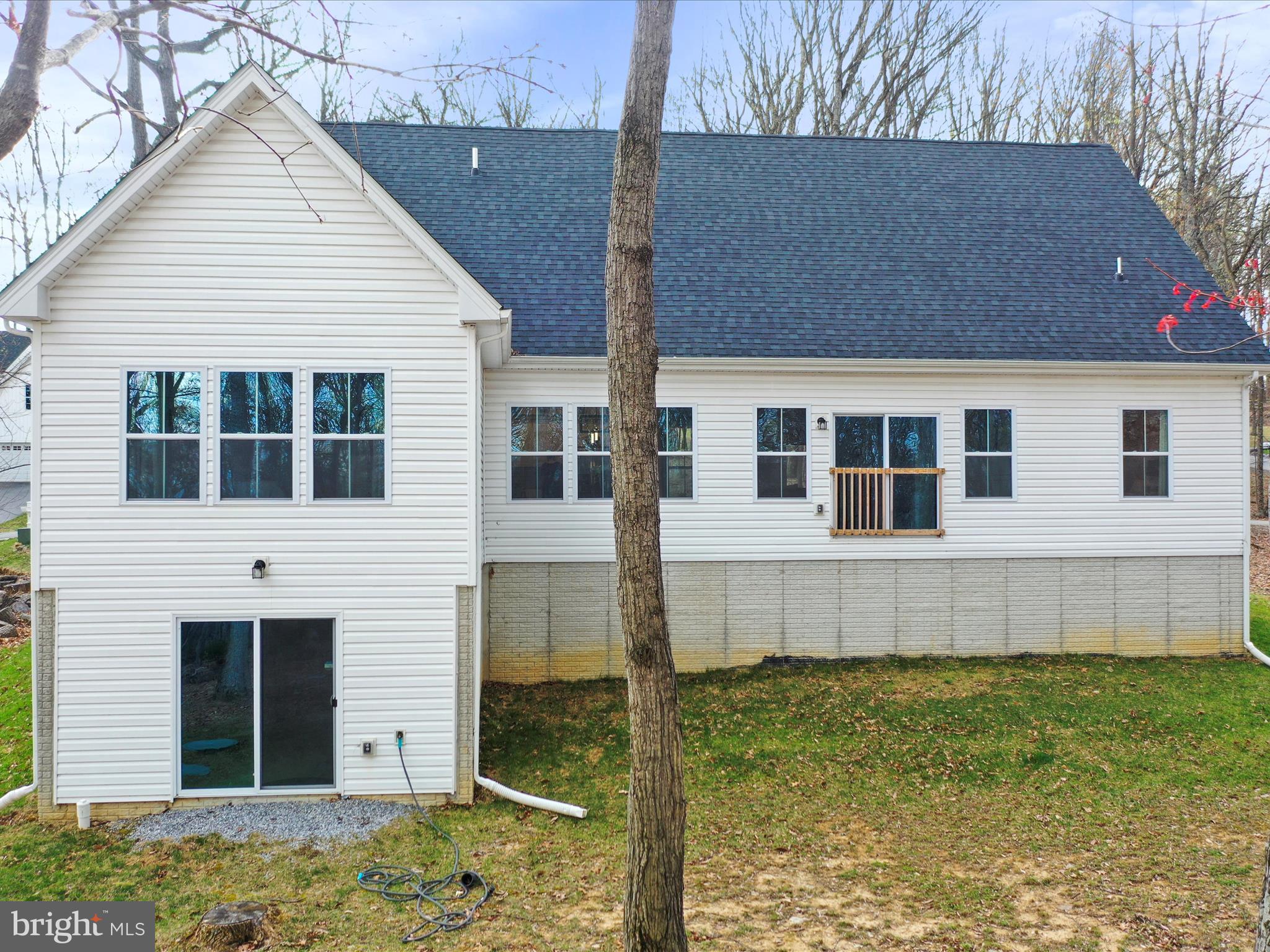 LAKE FOREST ESTATES - Residential