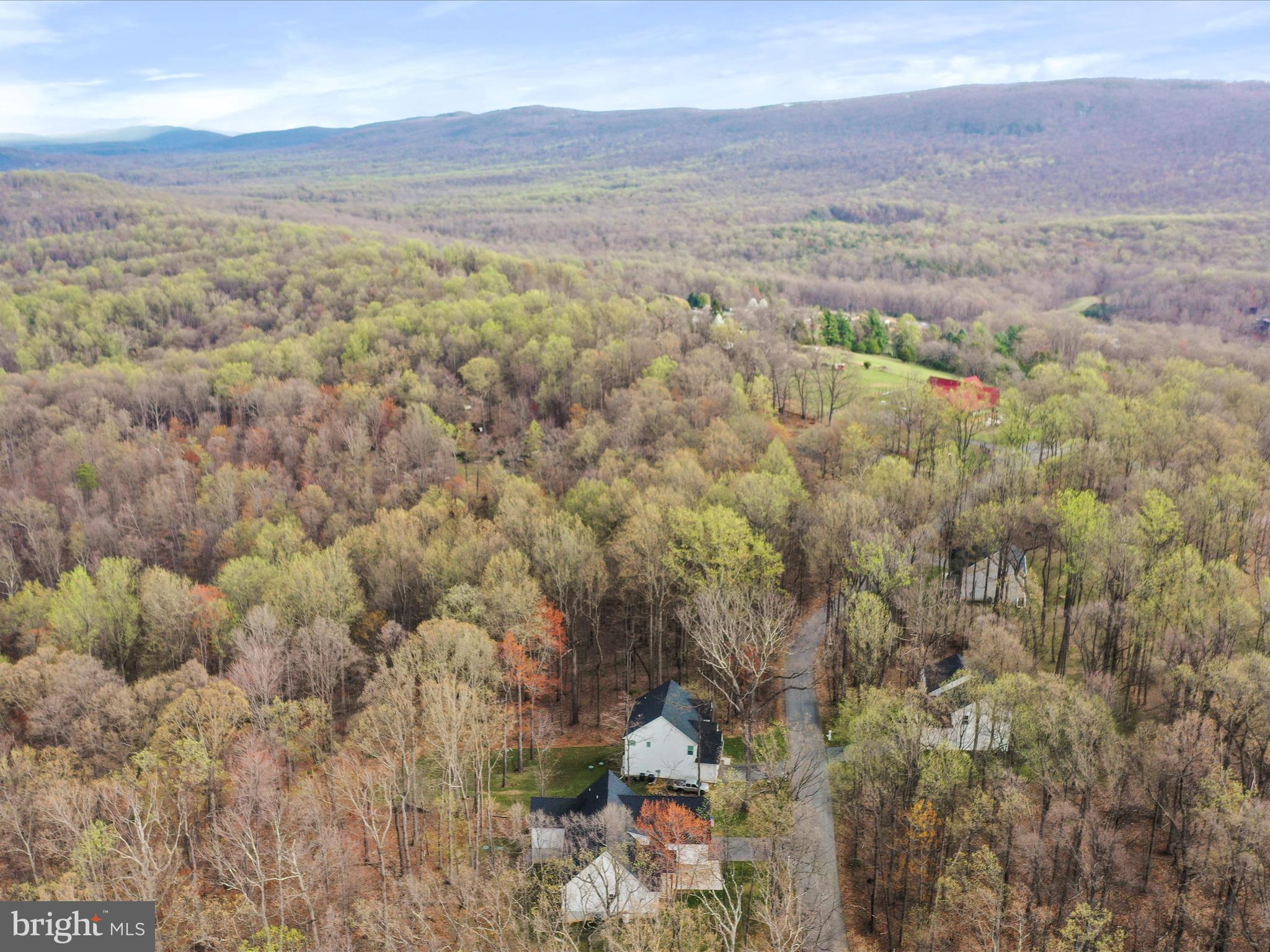 LAKE FOREST ESTATES - Residential