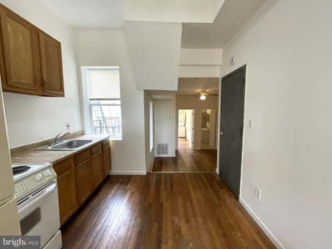 Townhouse For Rent - 1021 N Caroline Street #APT 2<br/> Baltimore City County, BALTIMORE, MD 21205
