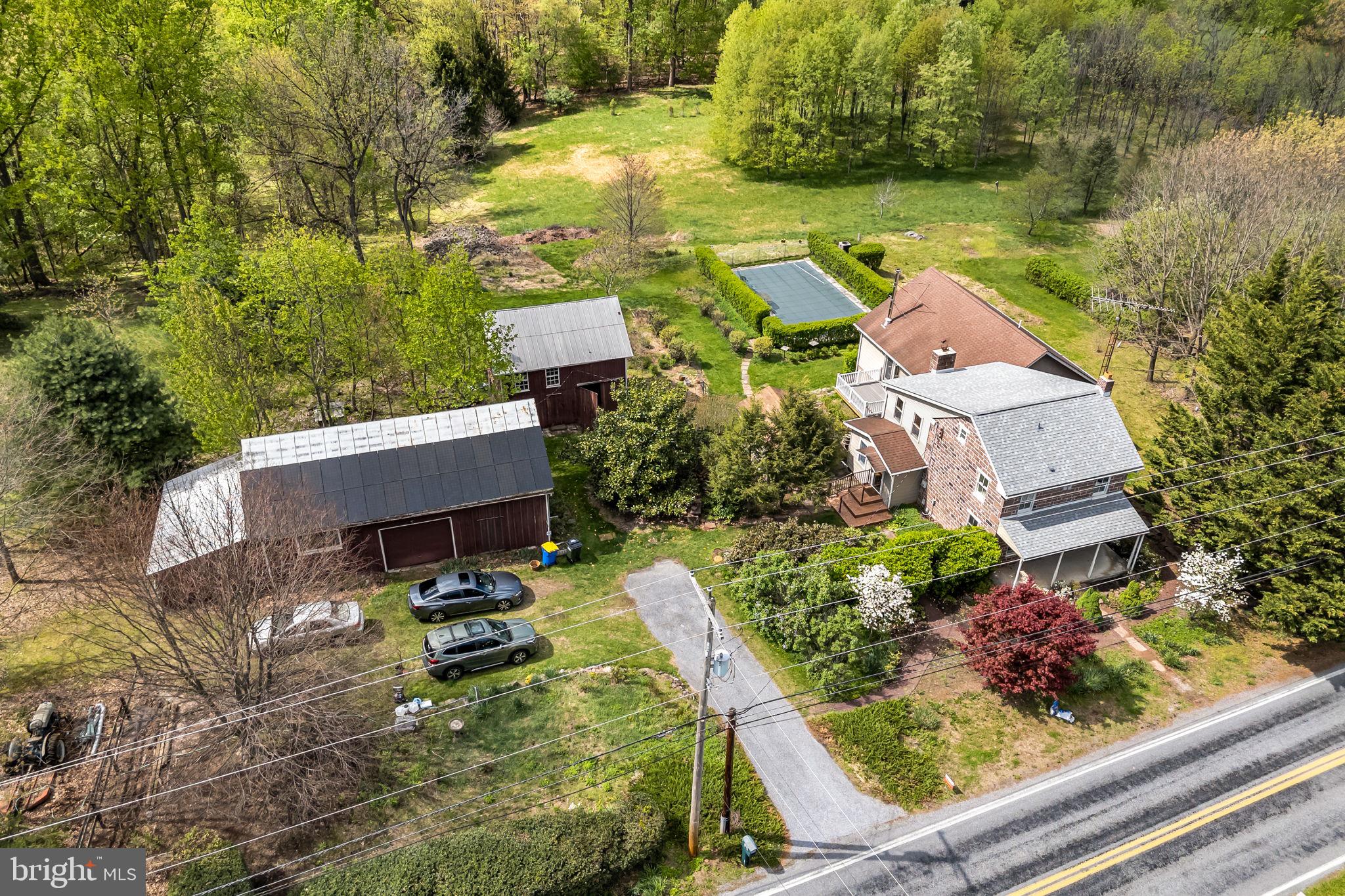 525 ANDERSONTOWN ROAD