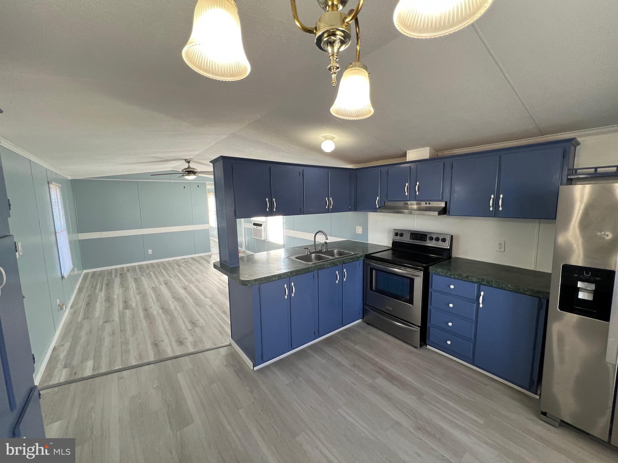 MAGNOLIA ESTATES - Residential