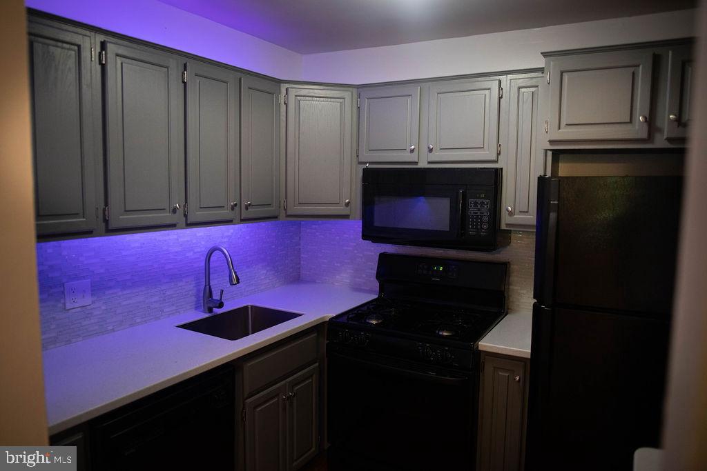 THE MEADOWS - Residential