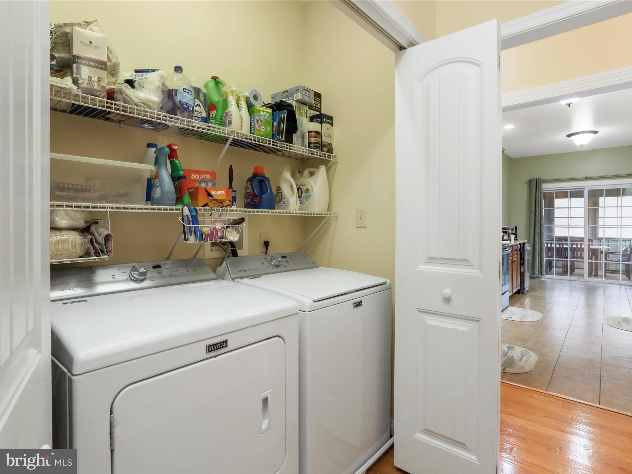 FAIRVIEW OAKS - Residential