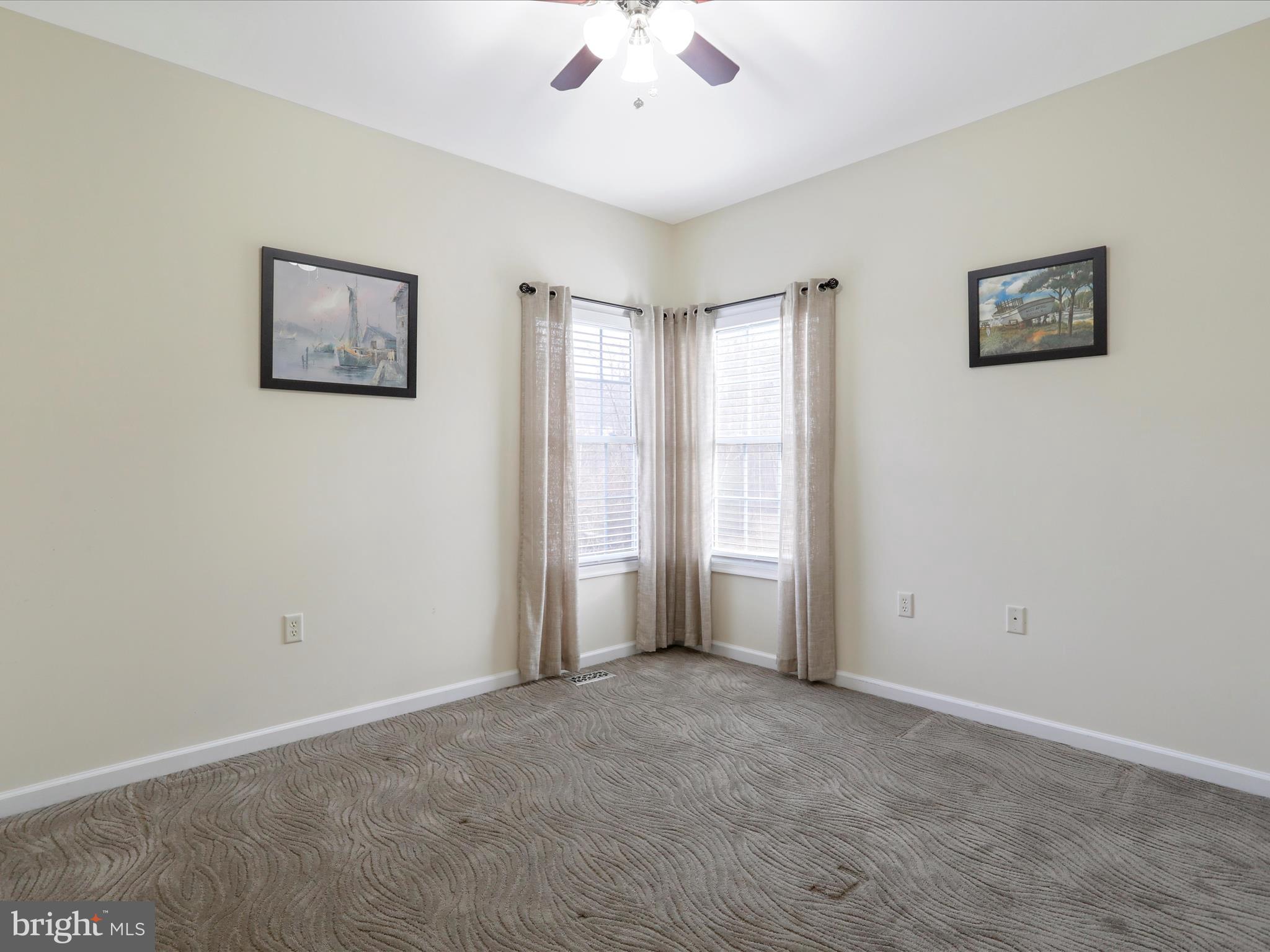 FAIRVIEW OAKS - Residential