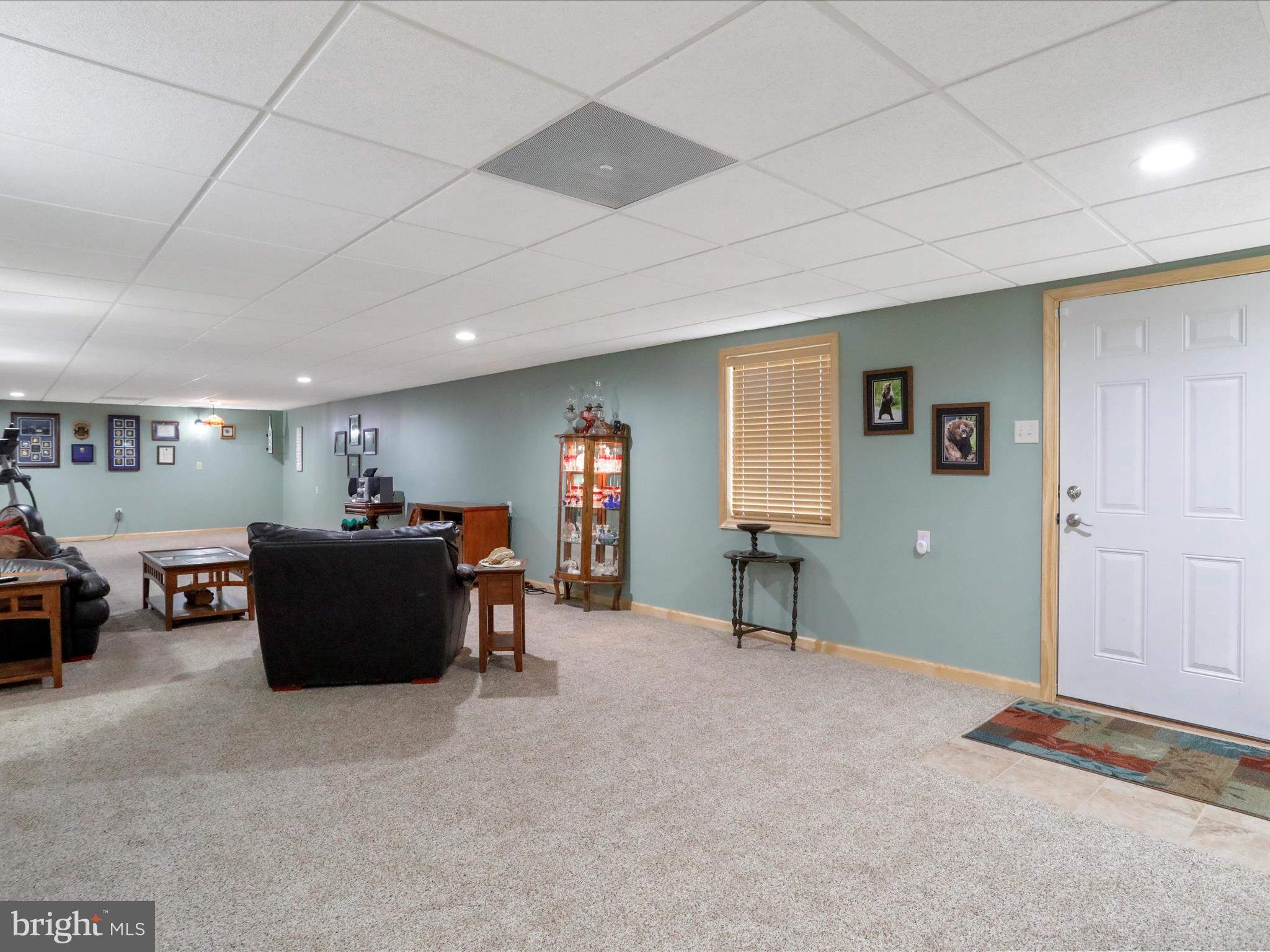 FAIRVIEW OAKS - Residential