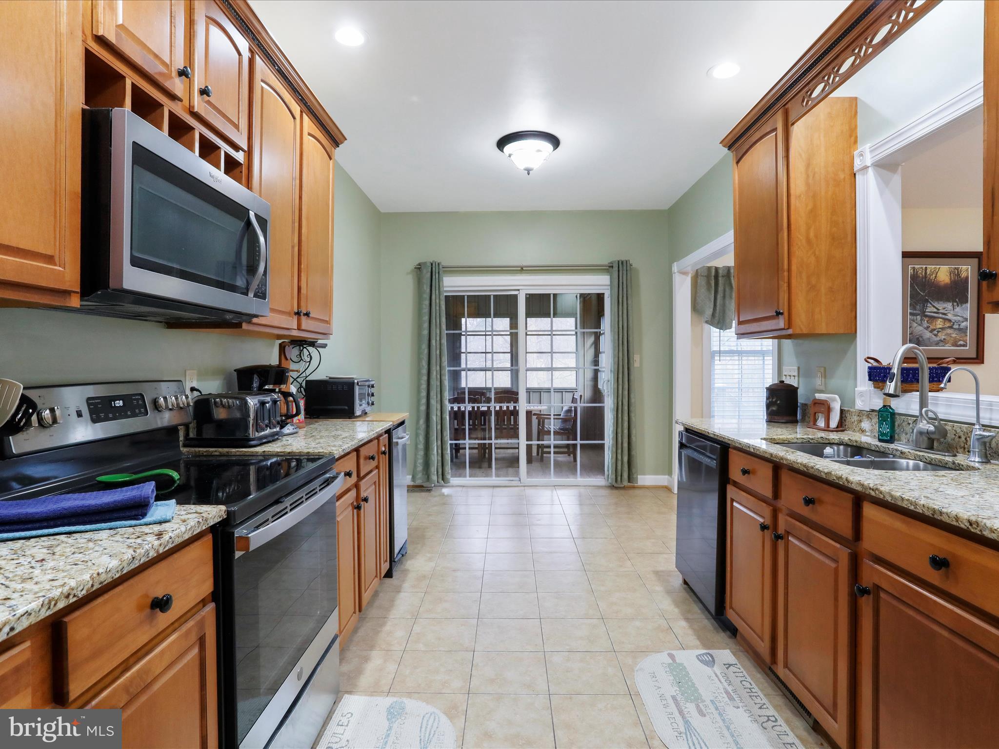 FAIRVIEW OAKS - Residential