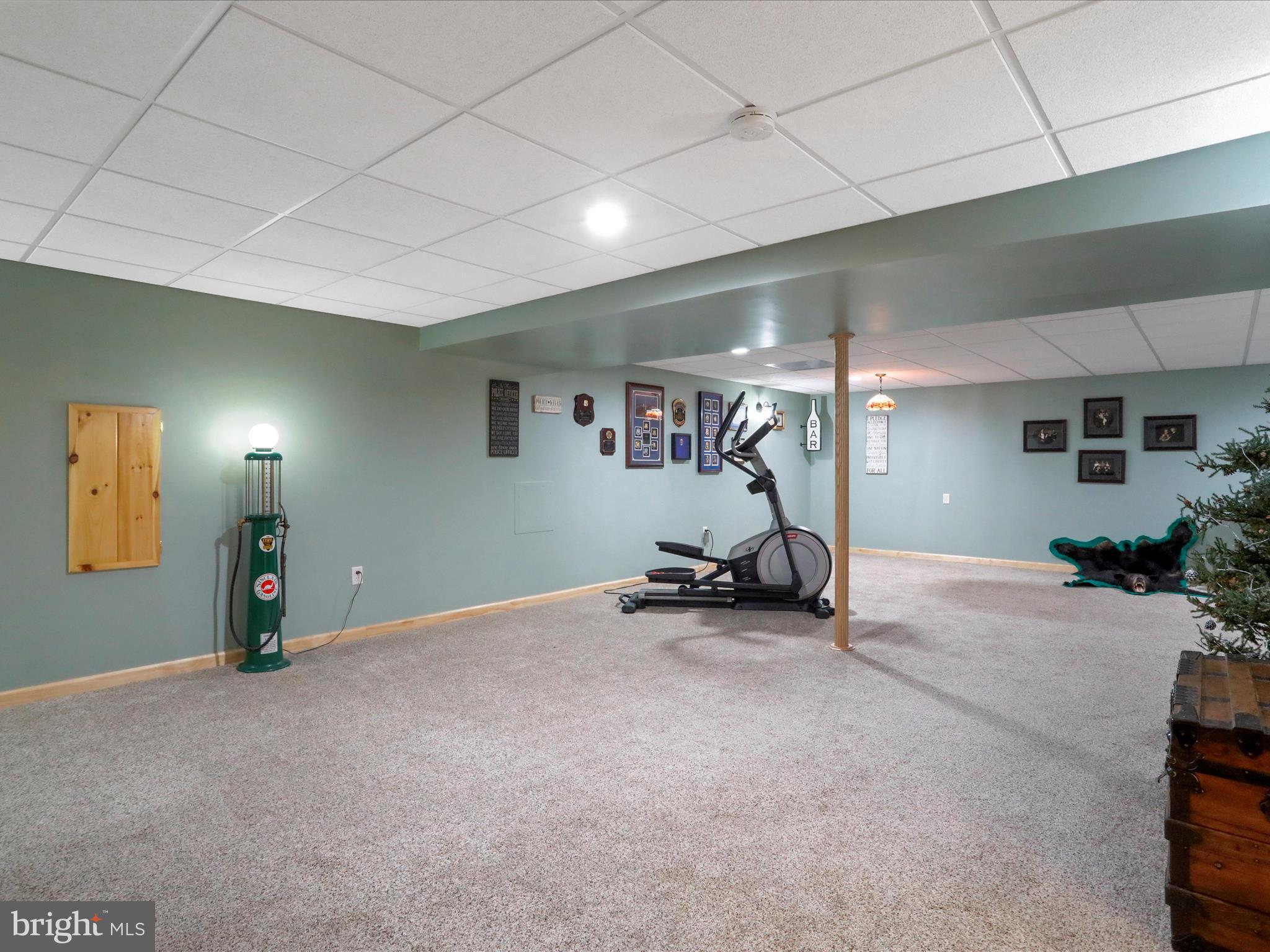 FAIRVIEW OAKS - Residential