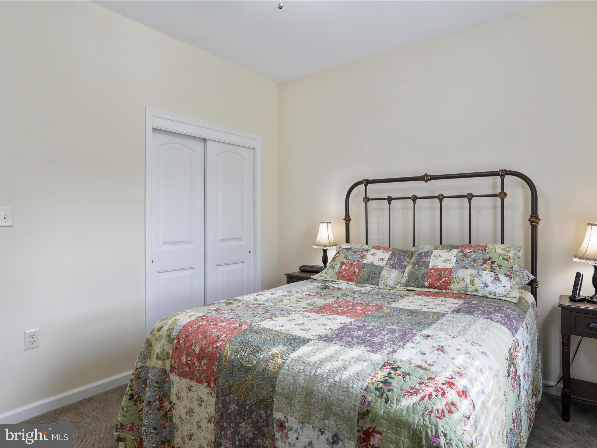 FAIRVIEW OAKS - Residential