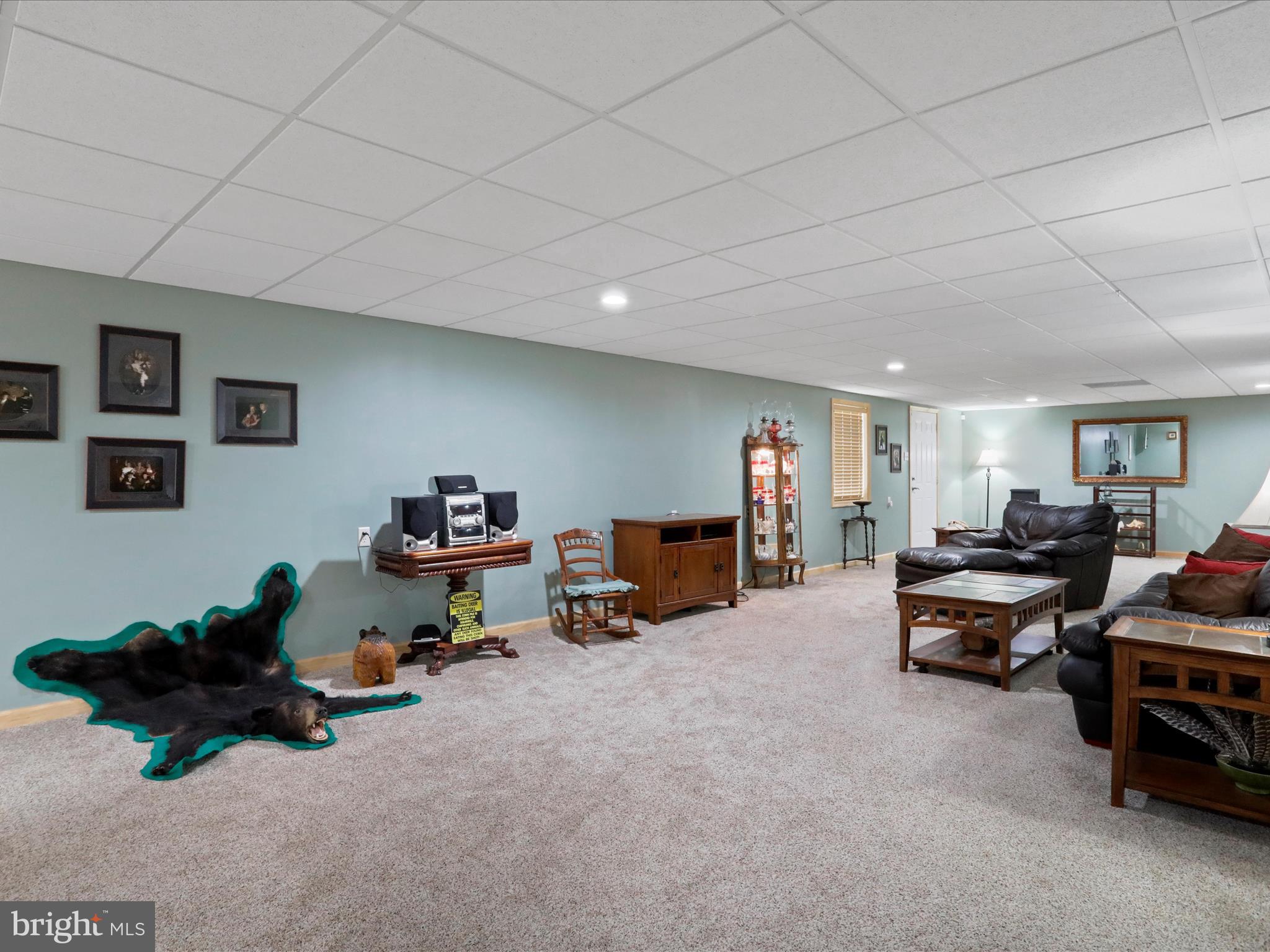 FAIRVIEW OAKS - Residential